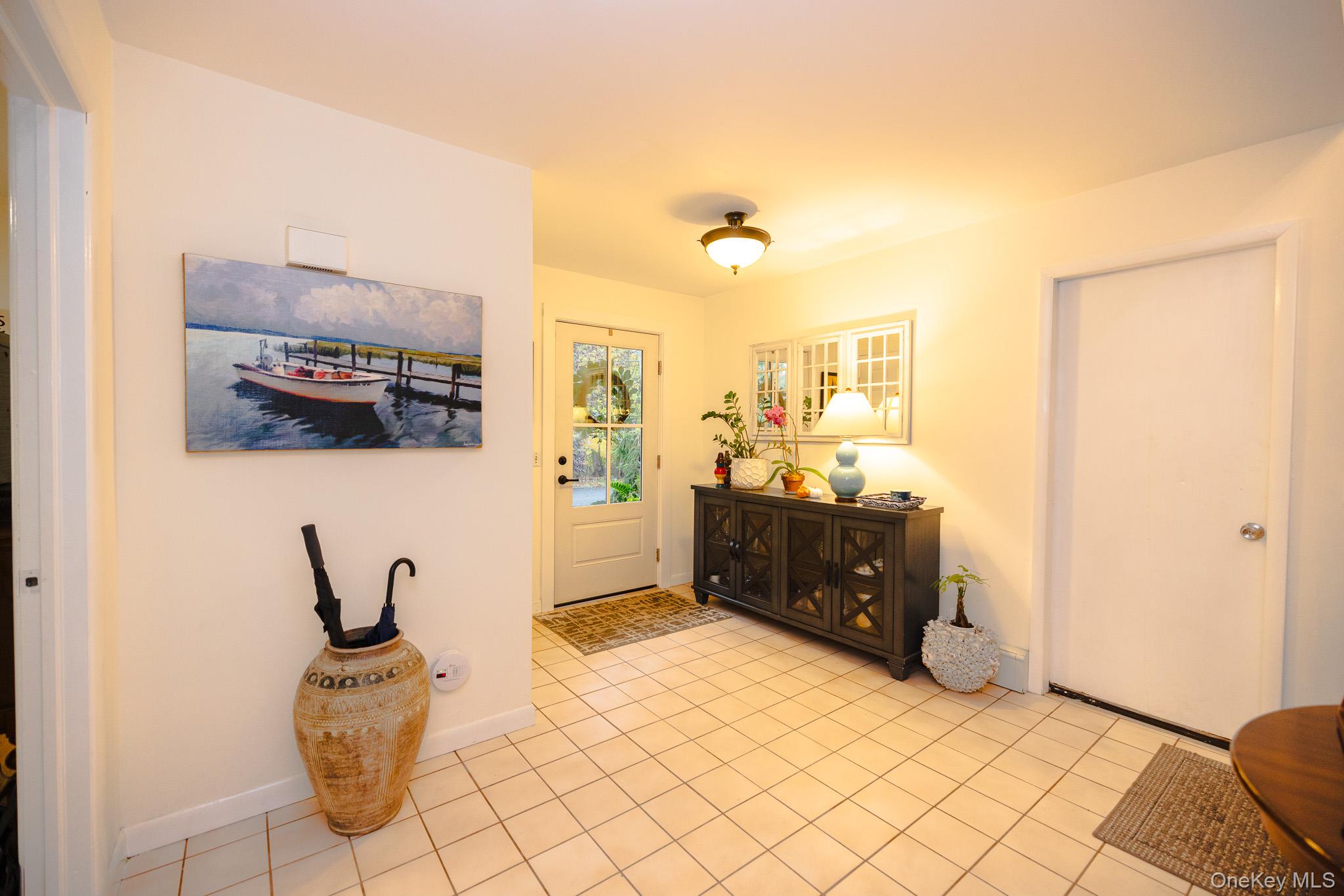 #2 photo, 94 Kings Drive, Riverhead , NY 11901