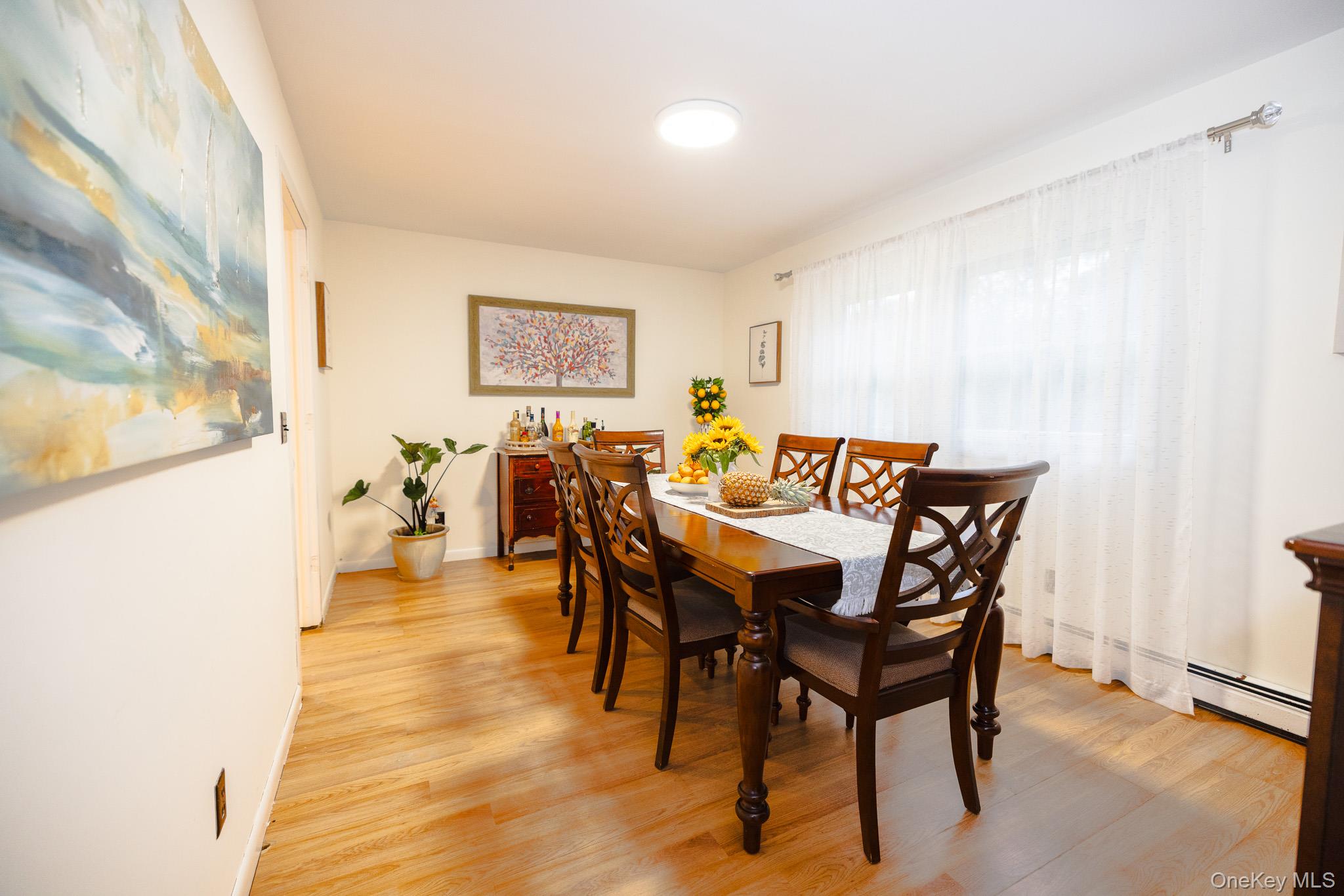 #3 photo, 94 Kings Drive, Riverhead , NY 11901