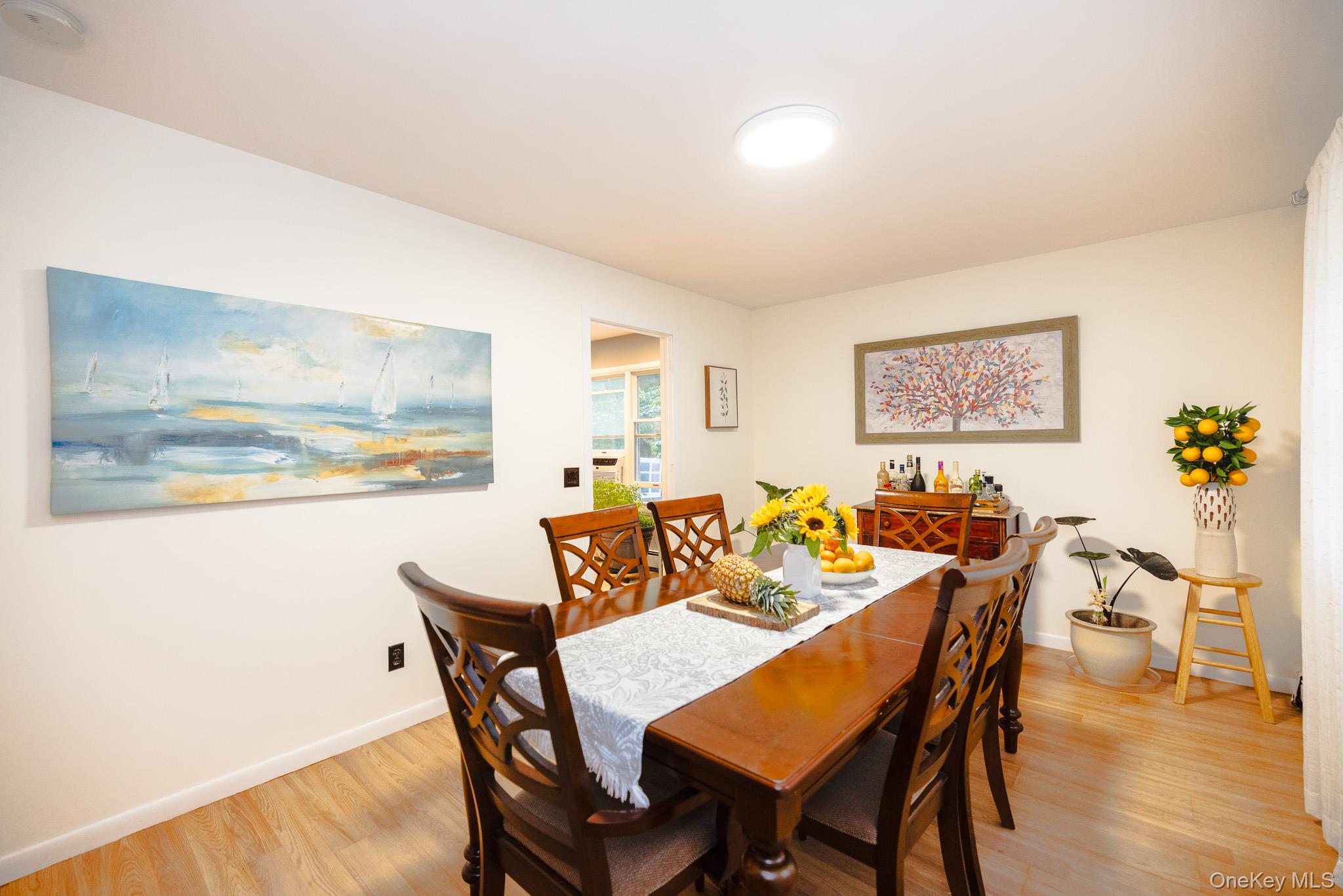 #4 photo, 94 Kings Drive, Riverhead , NY 11901