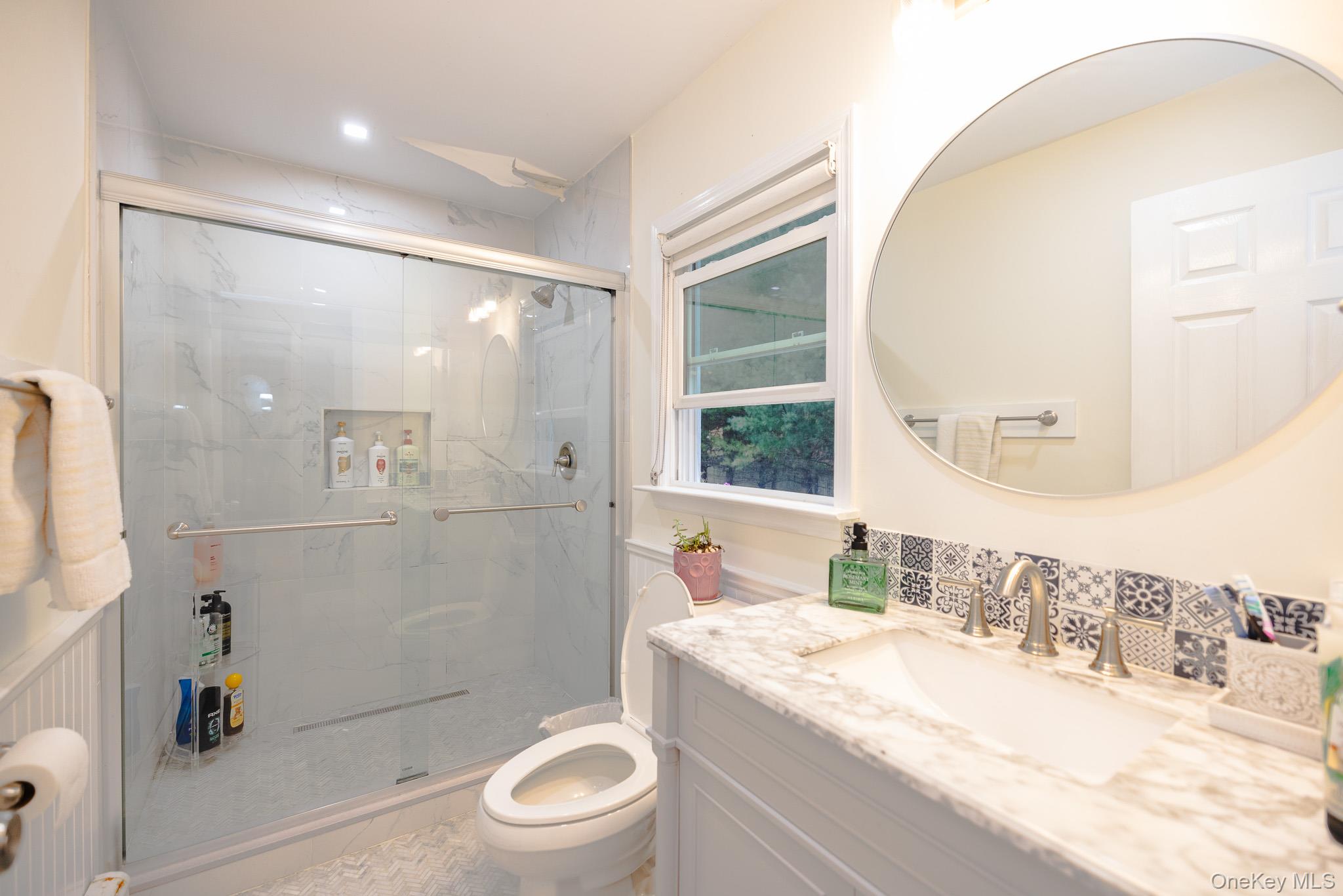 #8 photo, 94 Kings Drive, Riverhead , NY 11901