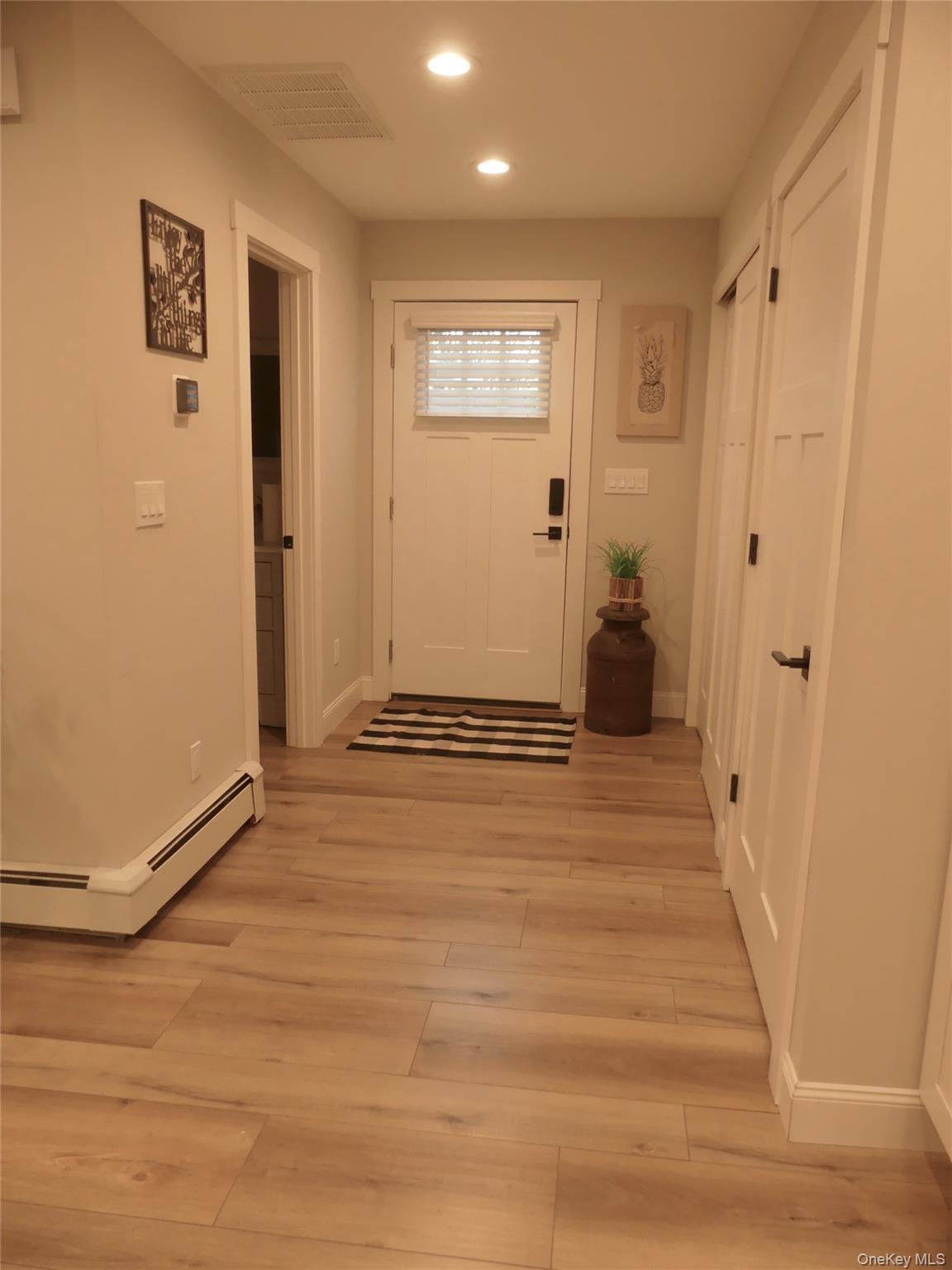 #1 photo, 108 Pilcher Street, سوفولك Babylon , NY 11702