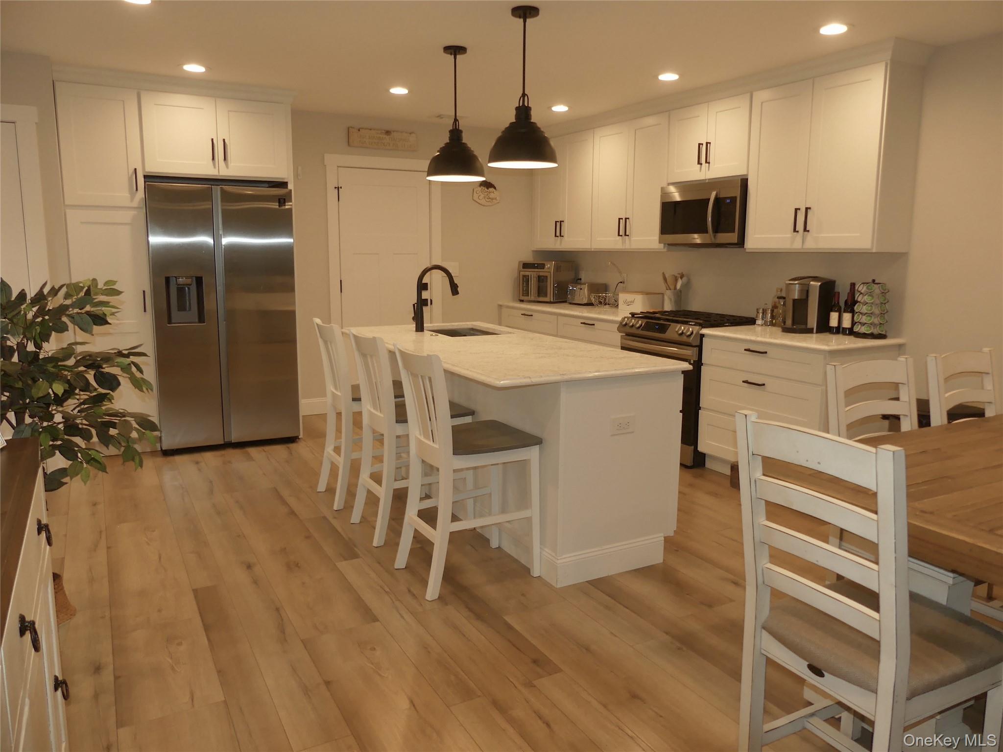 #5 photo, 108 Pilcher Street, سوفولك Babylon , NY 11702