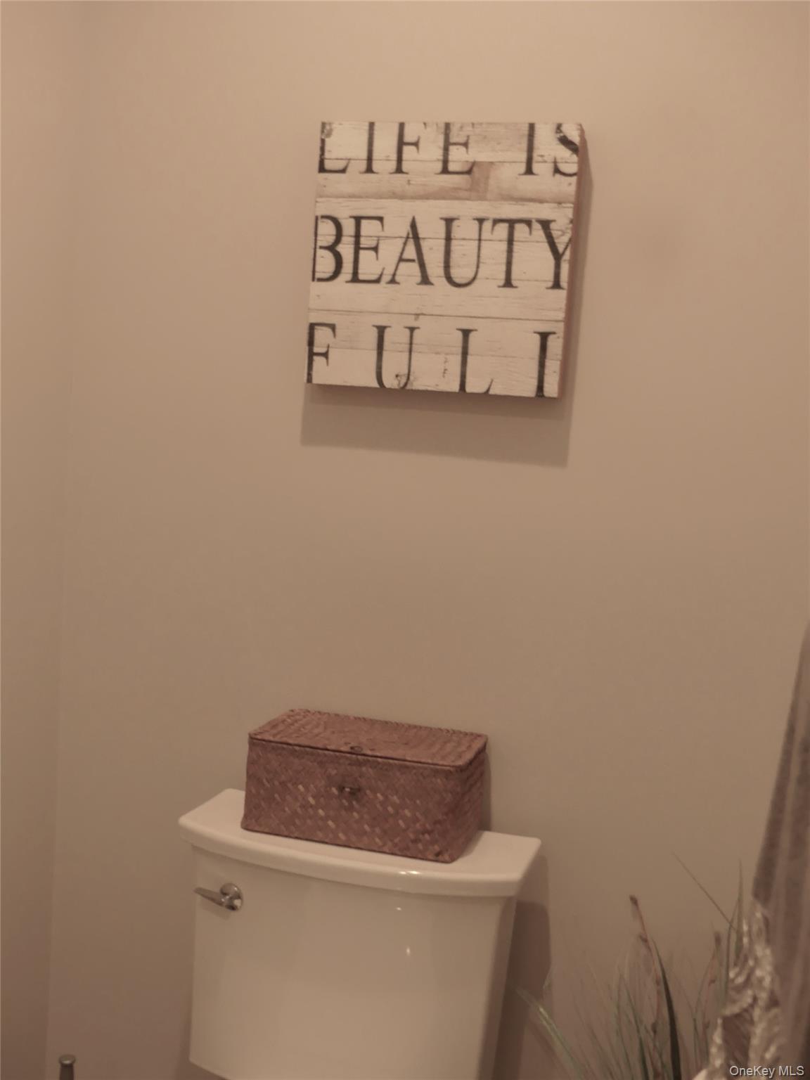 #6 photo, 108 Pilcher Street, سوفولك Babylon , NY 11702