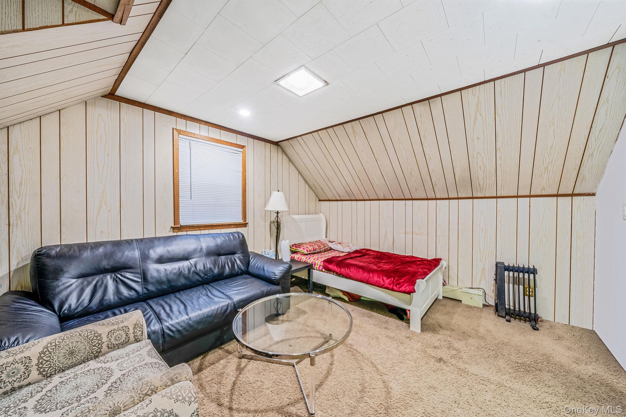 #12 photo, 98 Miriam Street, ناسو Valley Stream , NY 11581