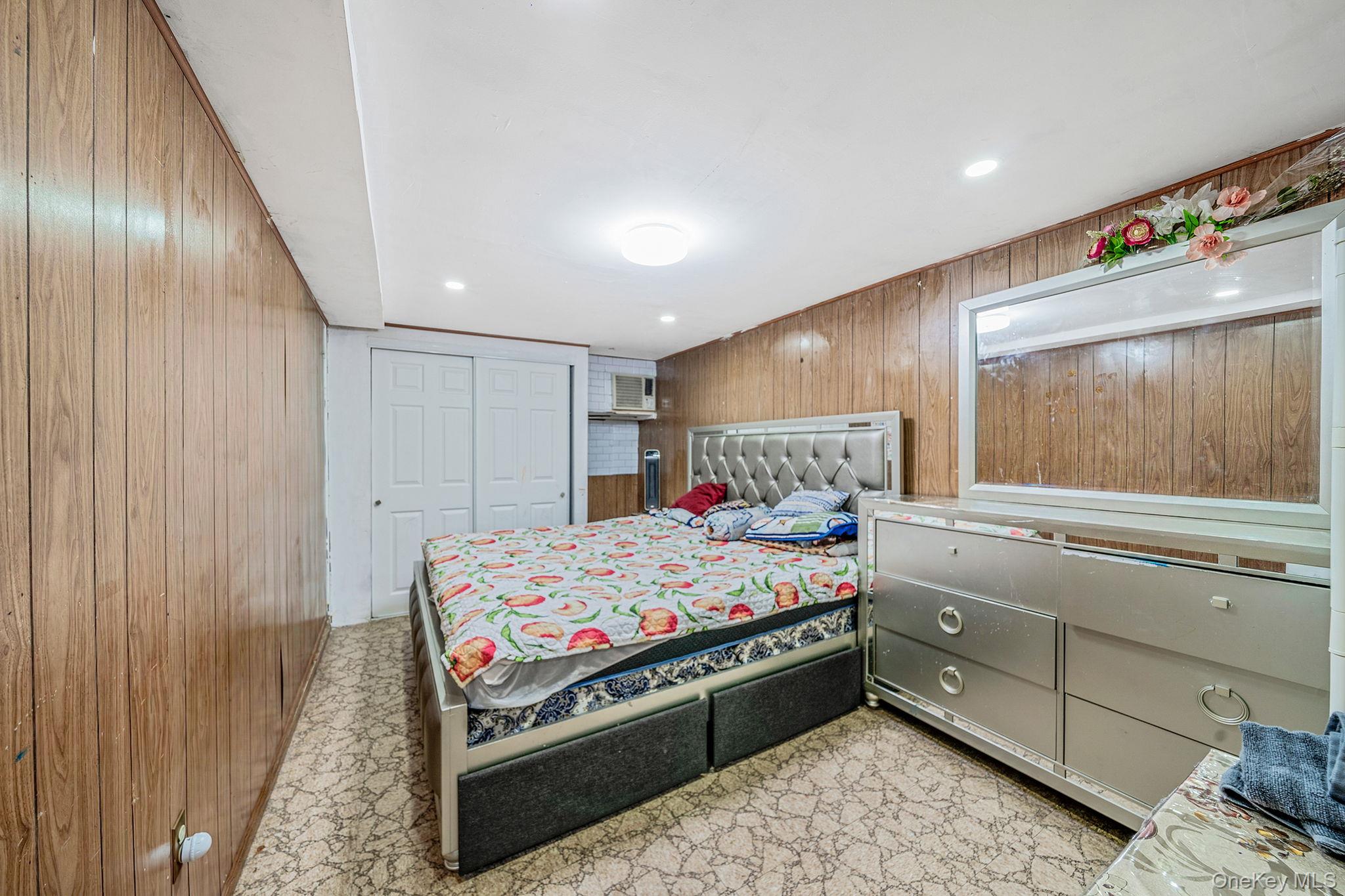 #8 photo, 98 Miriam Street, ناسو Valley Stream , NY 11581