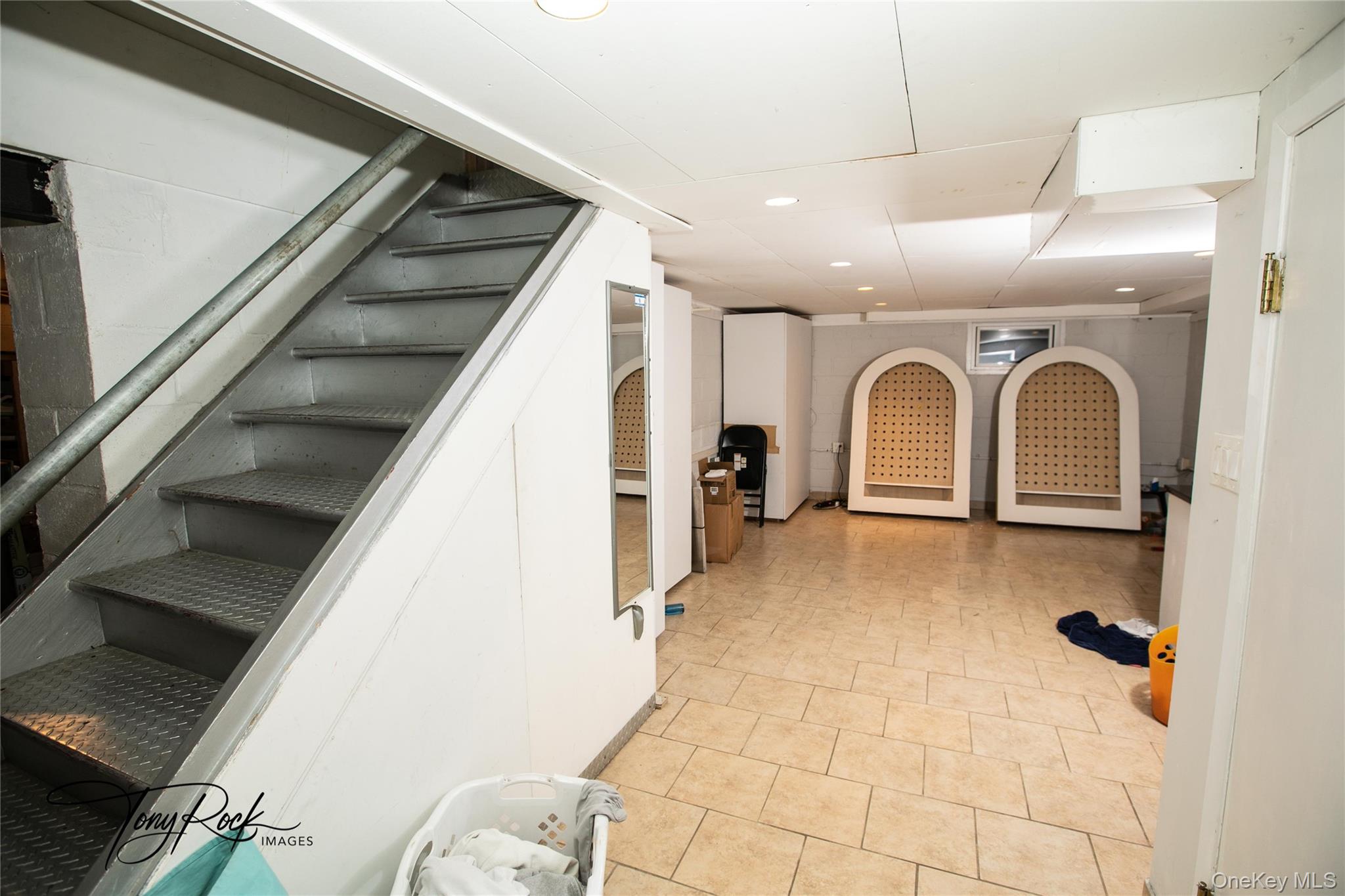 #13 photo, 17 Glamford Avenue, Нассау ‖ Port Washington , NY 11050