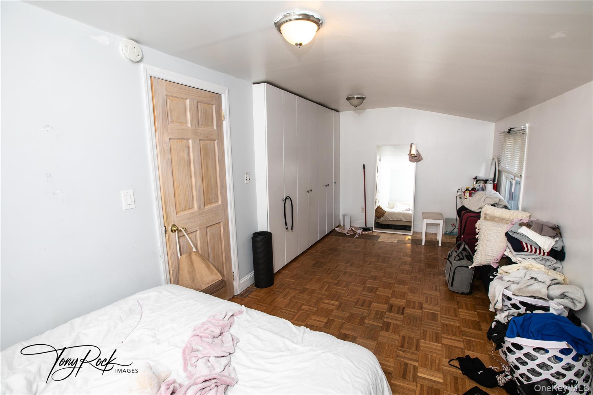 #9 photo, 17 Glamford Avenue, Нассау ‖ Port Washington , NY 11050