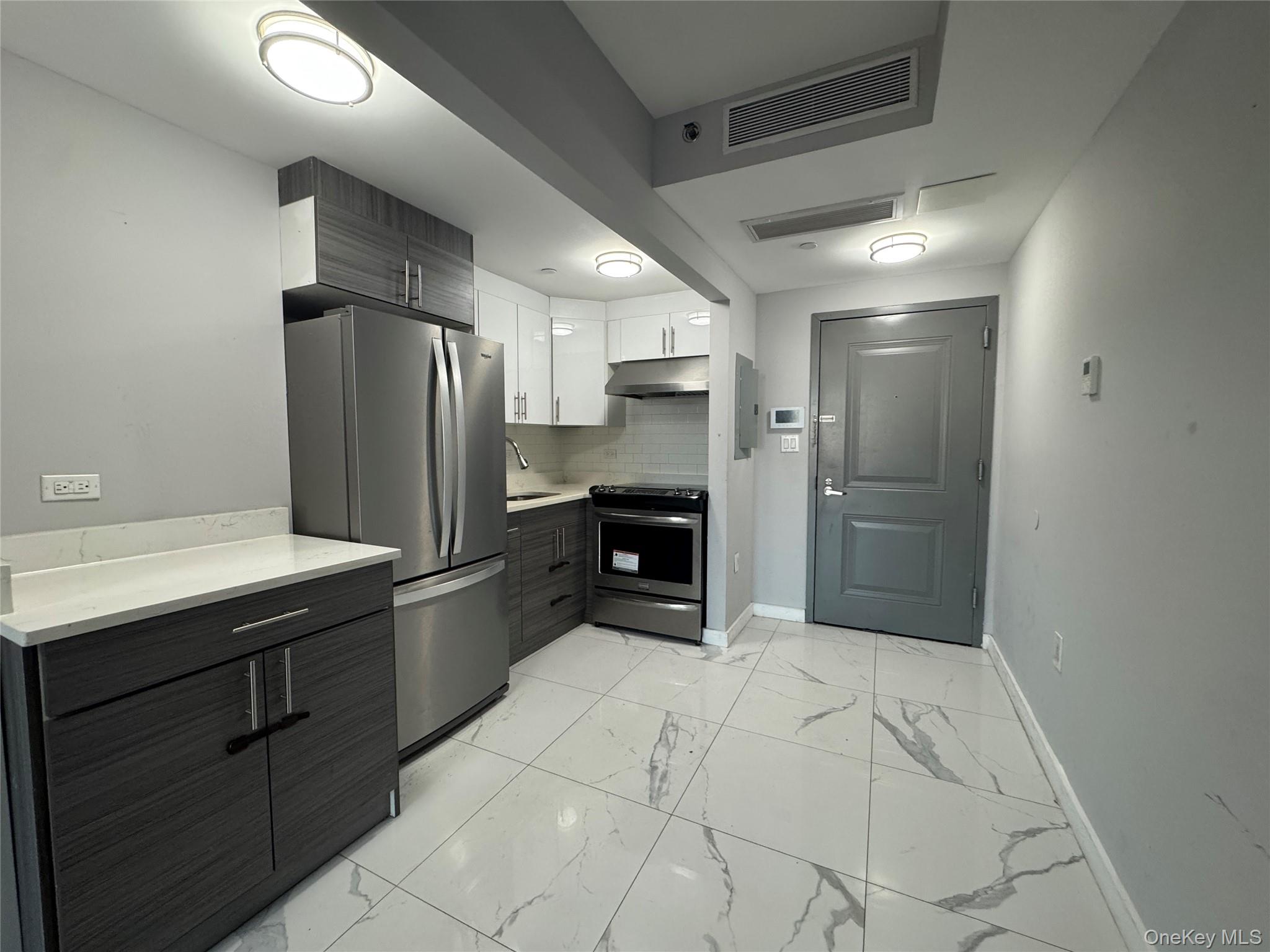 #11 photo, 7009 45th Avenue, كوينز Woodside , NY 11377