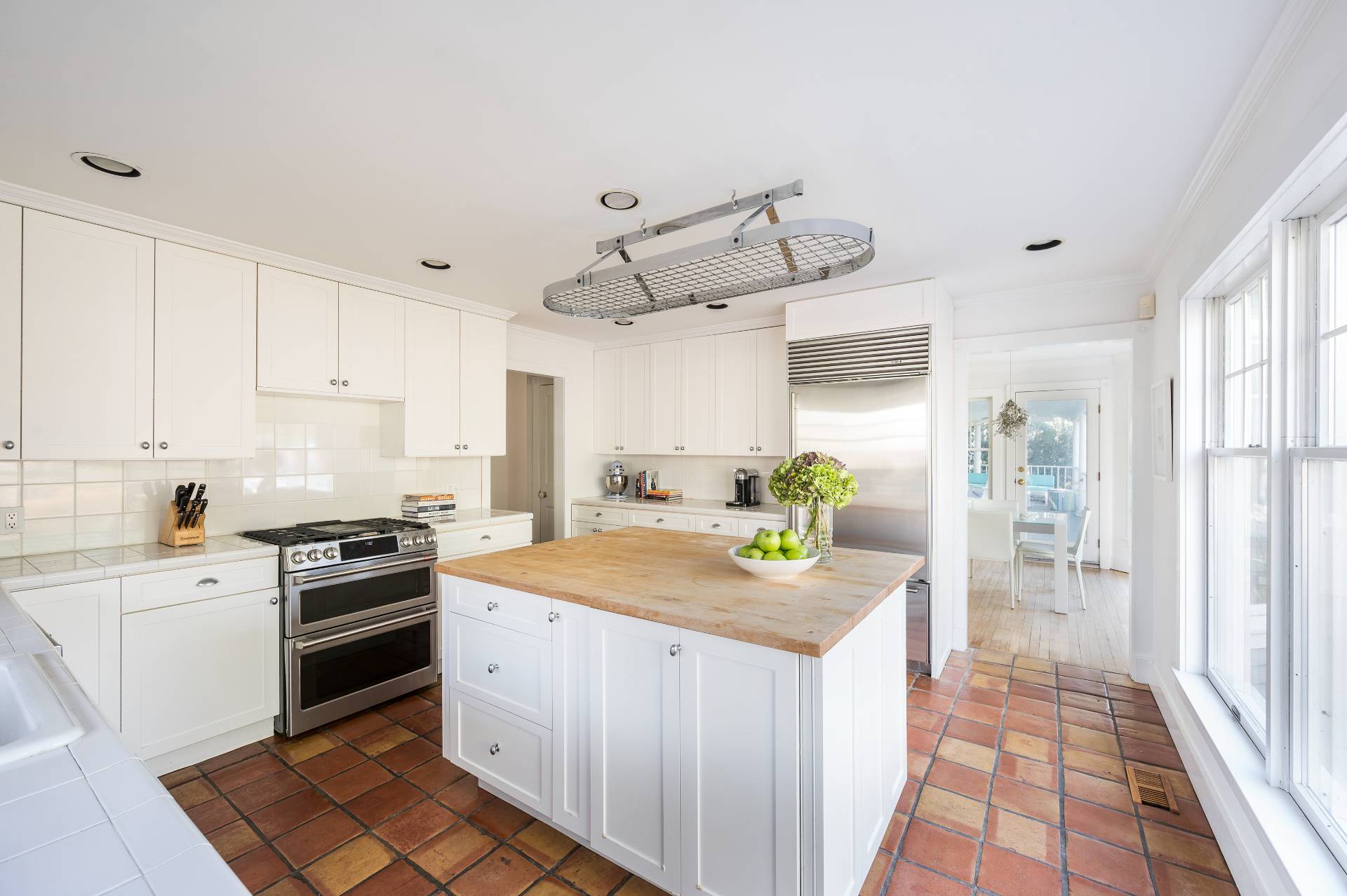 #9 photo, 6 Old Orchard Lane, سوفولك East Hampton , NY 11937