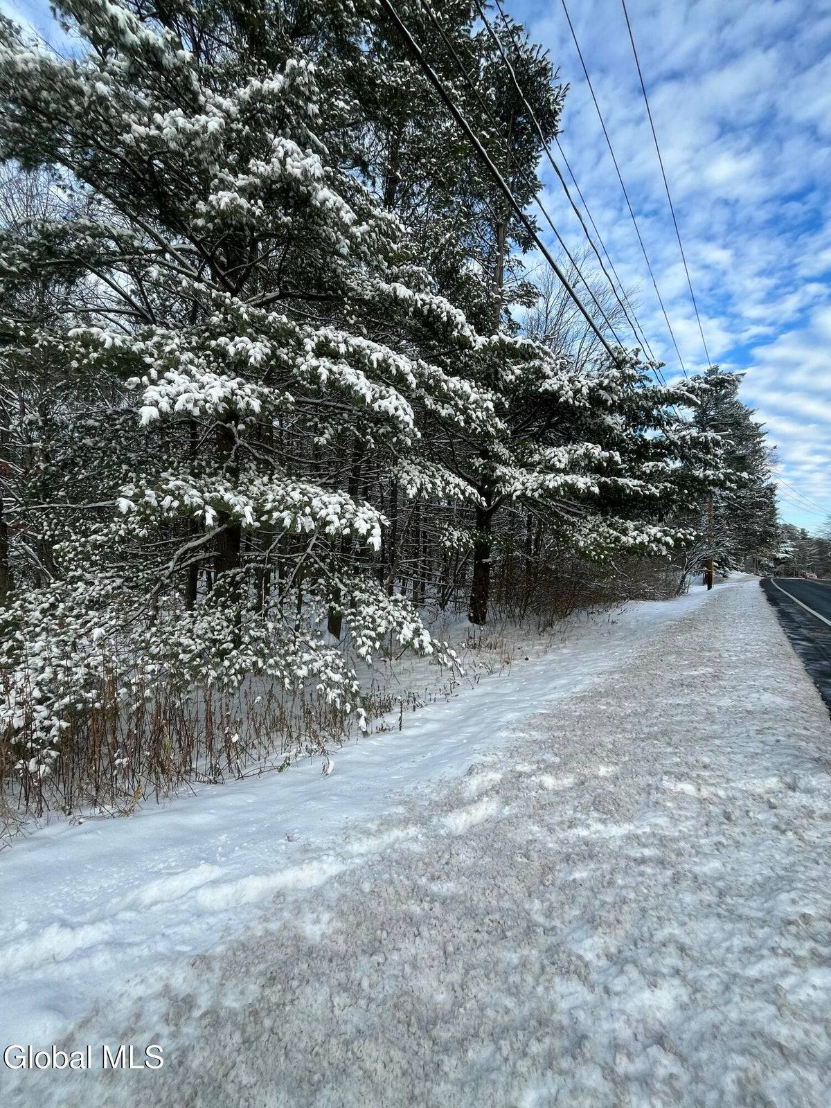 #1 photo, L27.11 Kings Road, Wilton , NY 12831