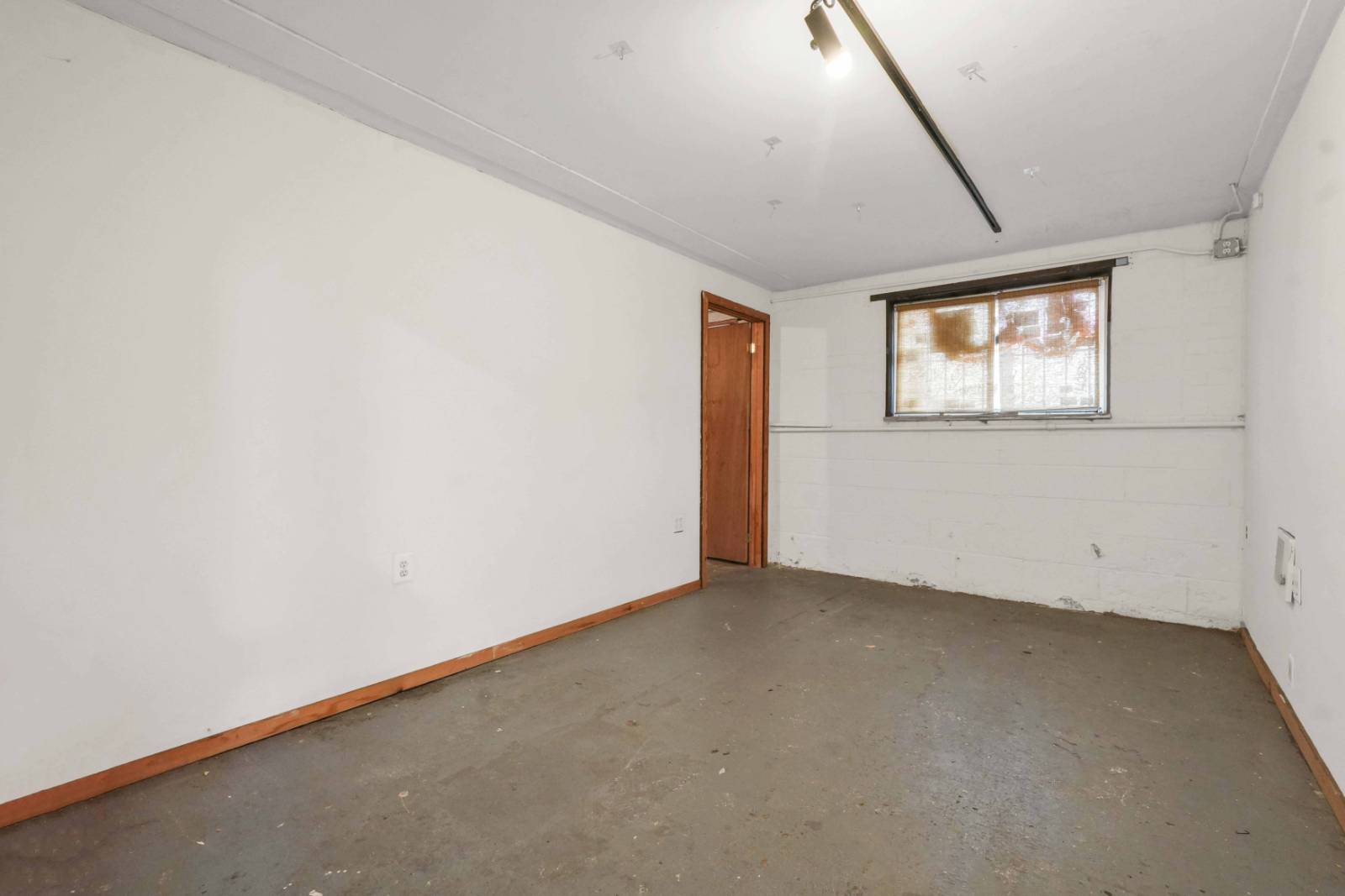 #11 photo, 282 SCHOLES STREET, East Williamsburg , NY 11206