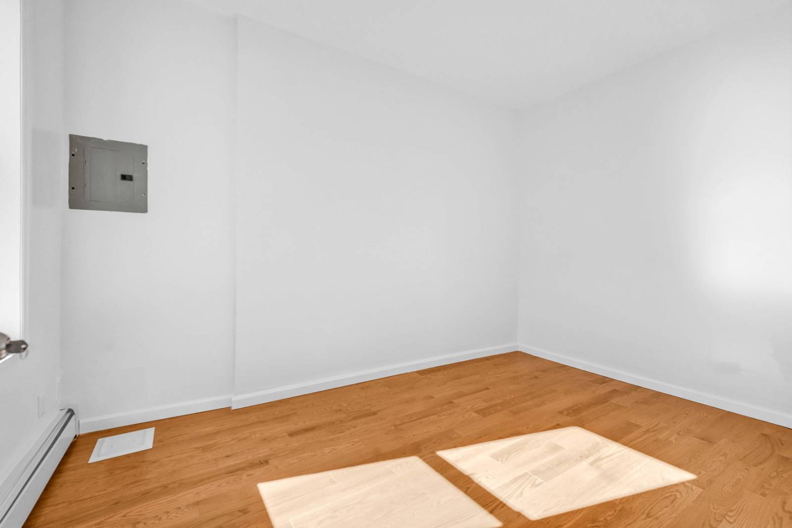 #7 photo, 7132 Fresh Pond Road, Ridgewood , NY 11385