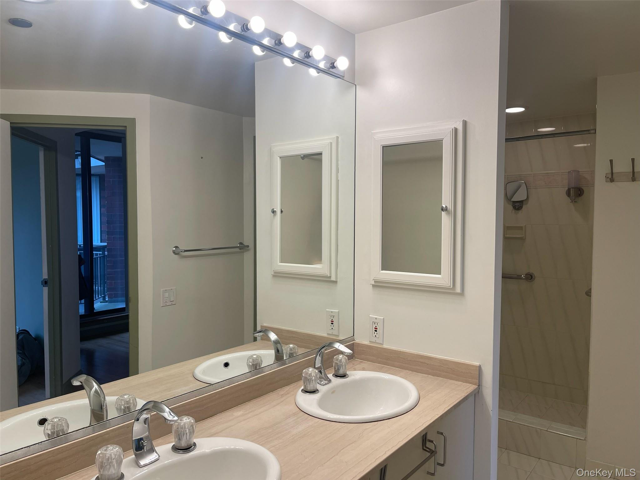 #2 photo, 50 E Hartsdale Avenue, Hartsdale , NY 10530