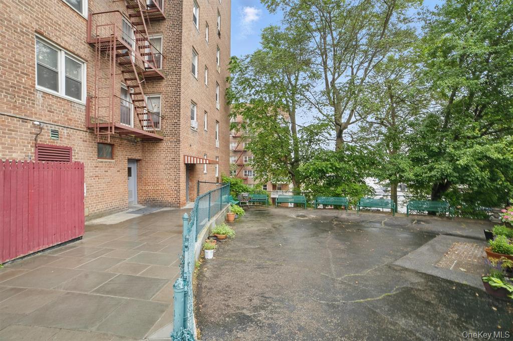 #16 photo, 682 TUCKAHOE Road, 紐約州 Yonkers , NY 10710