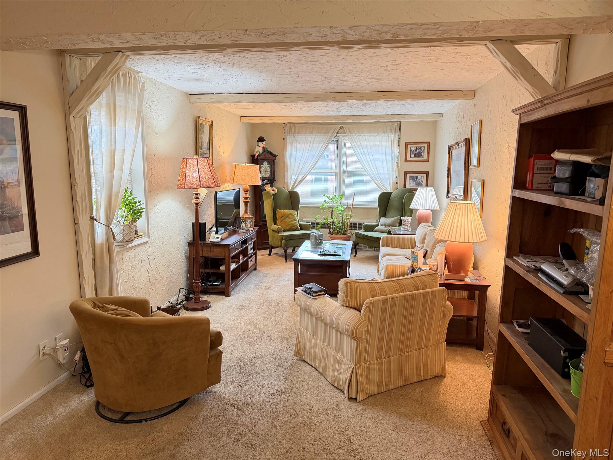 #4 photo, 682 TUCKAHOE Road, 紐約州 Yonkers , NY 10710