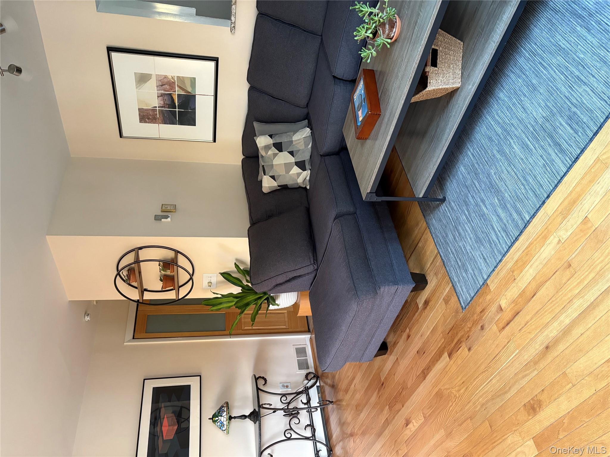 #6 photo, 48 Angela Court, Beacon , NY 12508