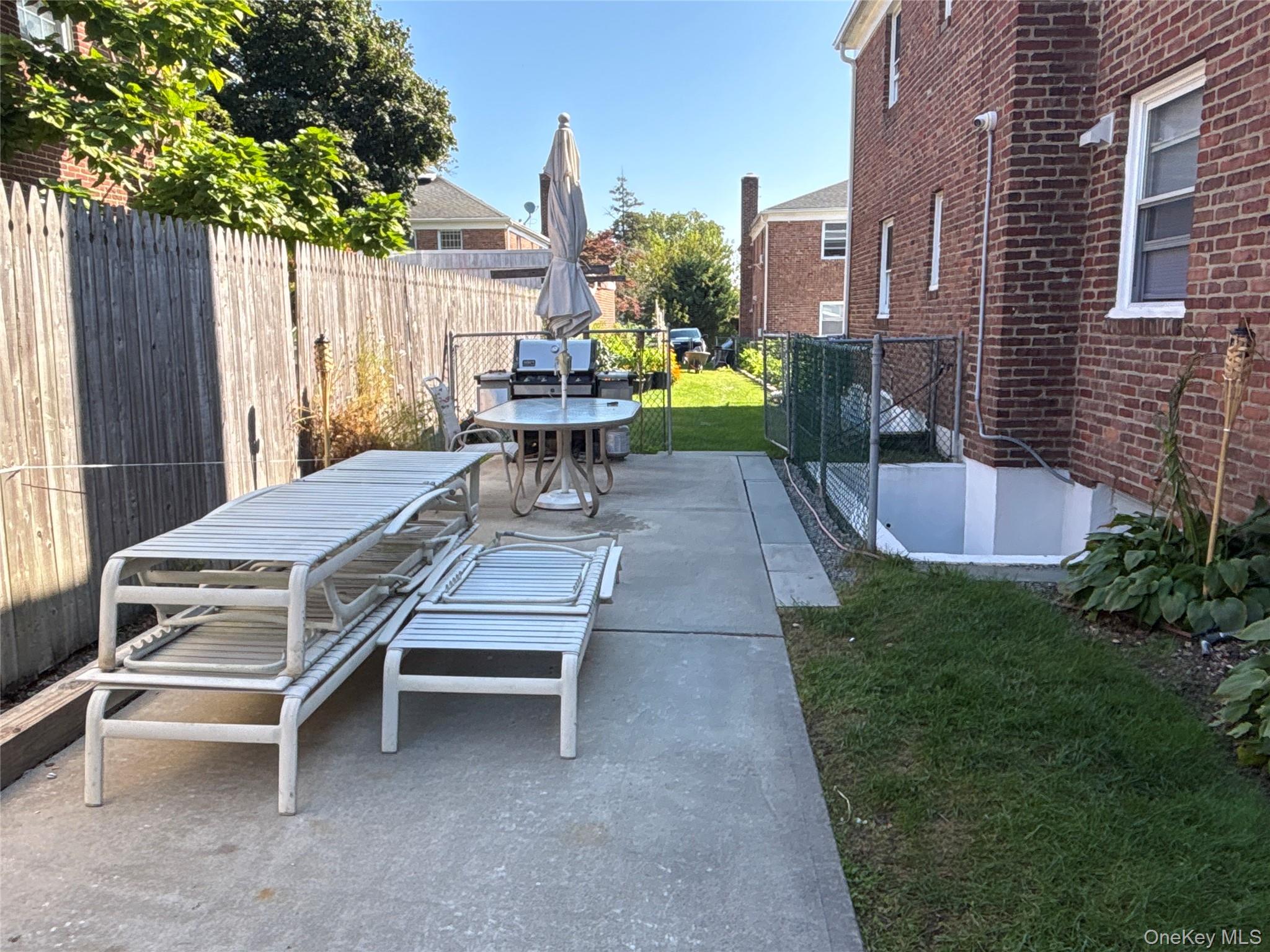 #15 photo, 37 Spruce Street, 長島 大頸 Great Neck , NY 11021