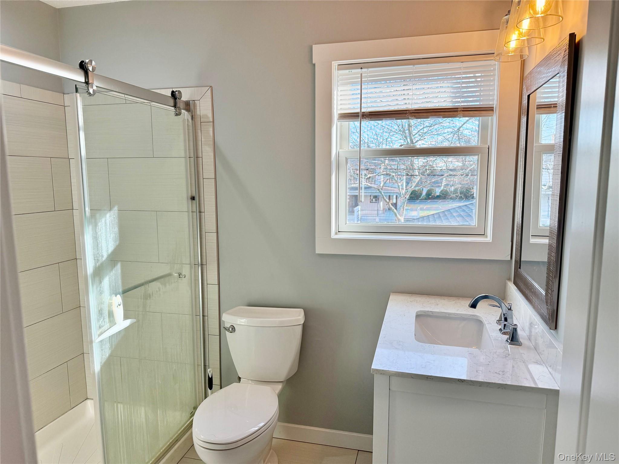 #7 photo, 341 Main Street, 東長島 艾斯利普 Islip , NY 11751