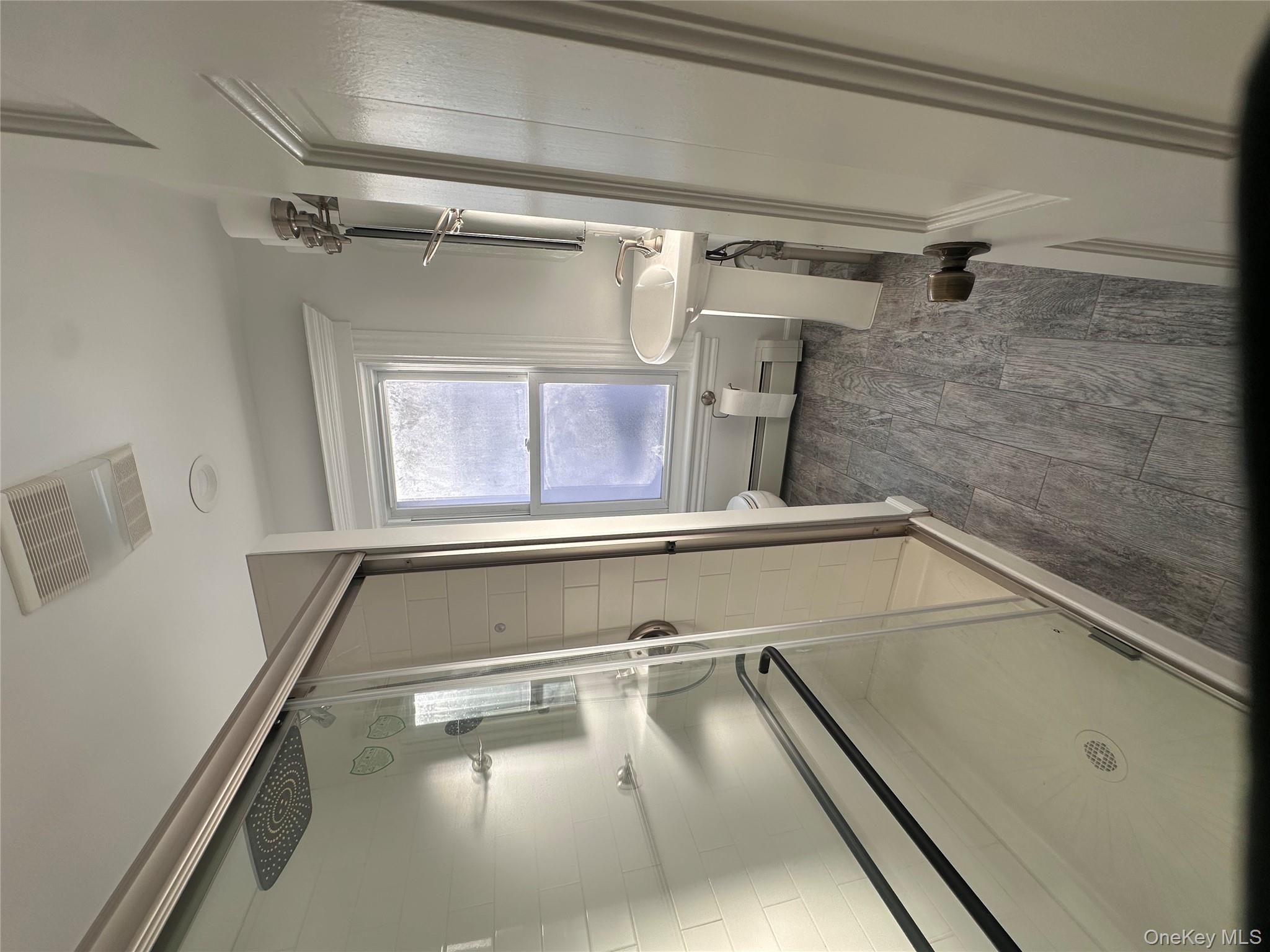 #10 photo, 24 Kellogg Street, ناسو Oyster Bay , NY 11771