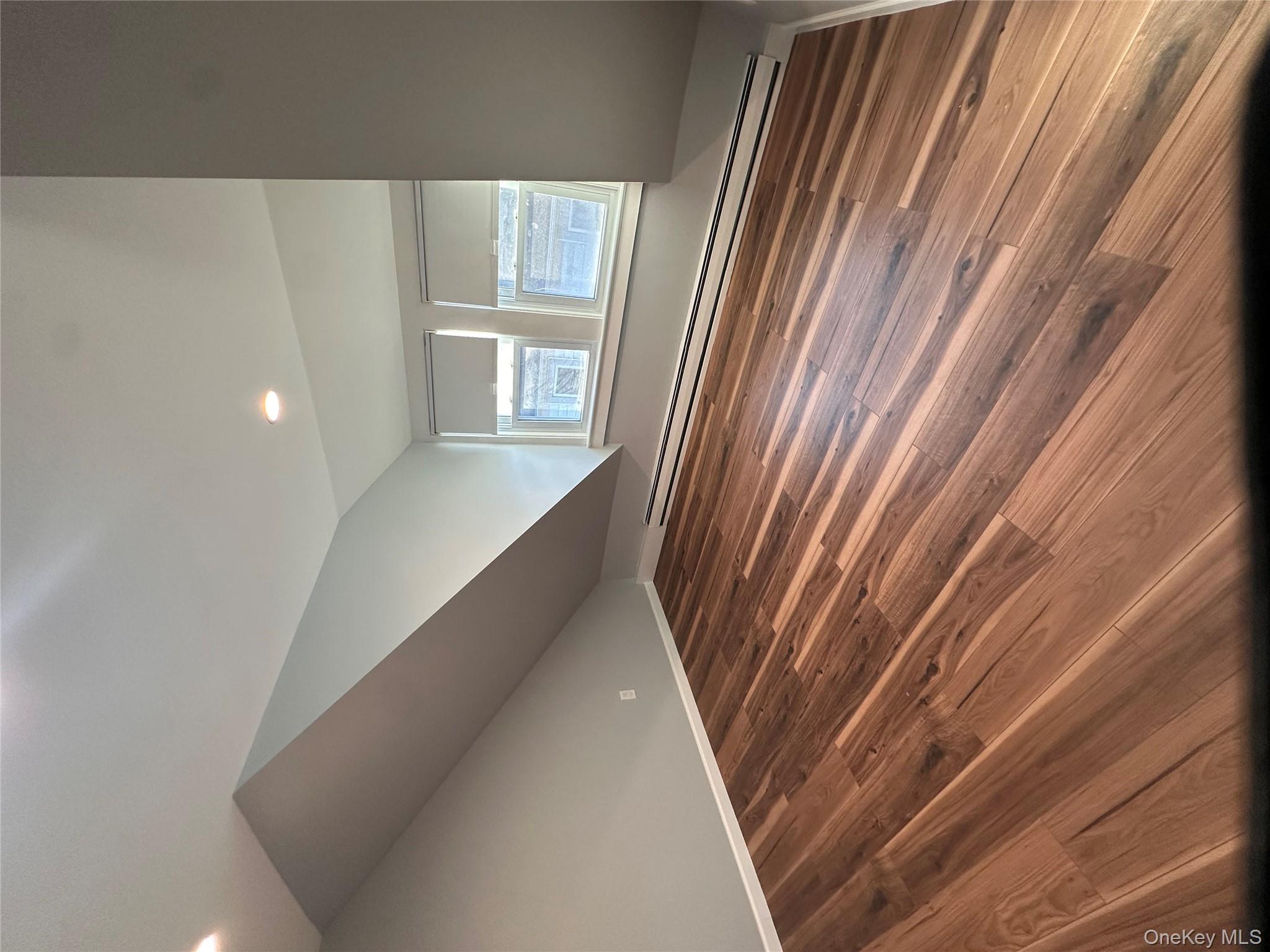 #15 photo, 24 Kellogg Street, ناسو Oyster Bay , NY 11771