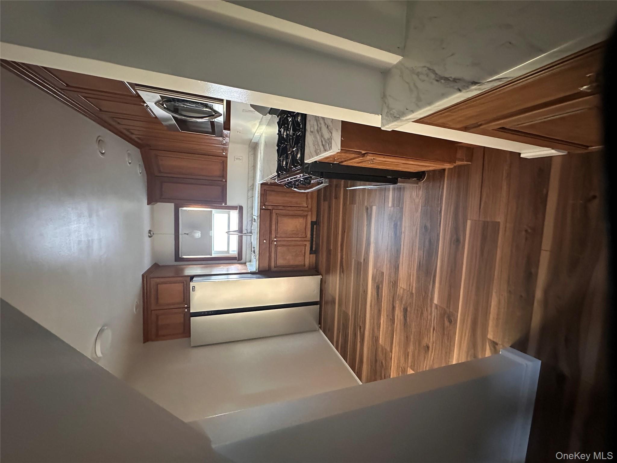 #6 photo, 24 Kellogg Street, ناسو Oyster Bay , NY 11771