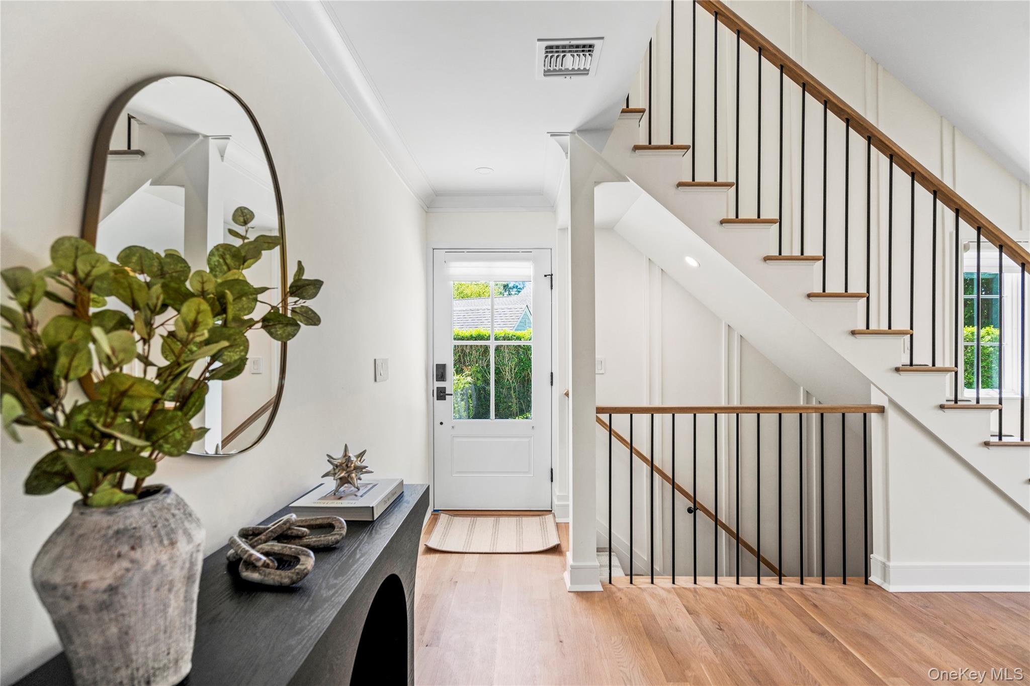 #3 photo, 4 Carriage Lane, سوفولك Southampton , NY 11968