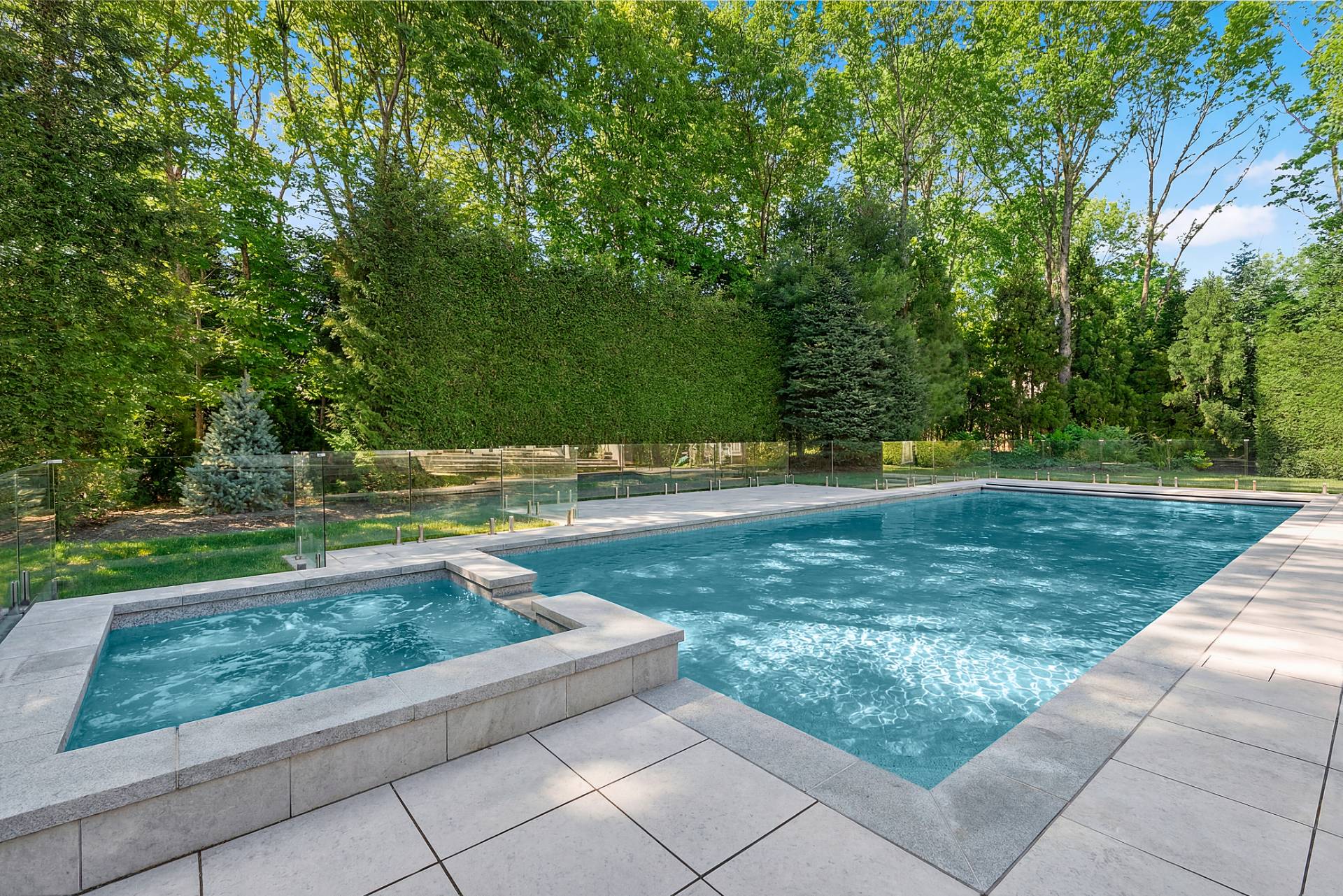 #39 photo, 2 Southampton Hills Court, Southampton , NY 11968