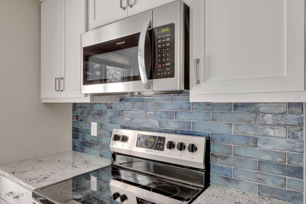 #13 photo, 88 Yorkshire Drive, 紐約州 East Greenbush , NY 12061