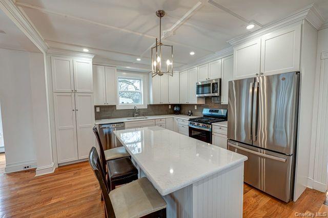 #11 photo, 243 Locust Avenue, Babylon , NY 11702