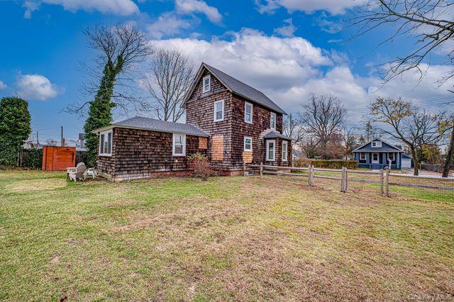 #23 photo, 243 Locust Avenue, Babylon , NY 11702