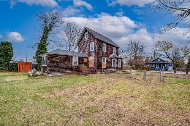 #24 photo, 243 Locust Avenue, Babylon , NY 11702