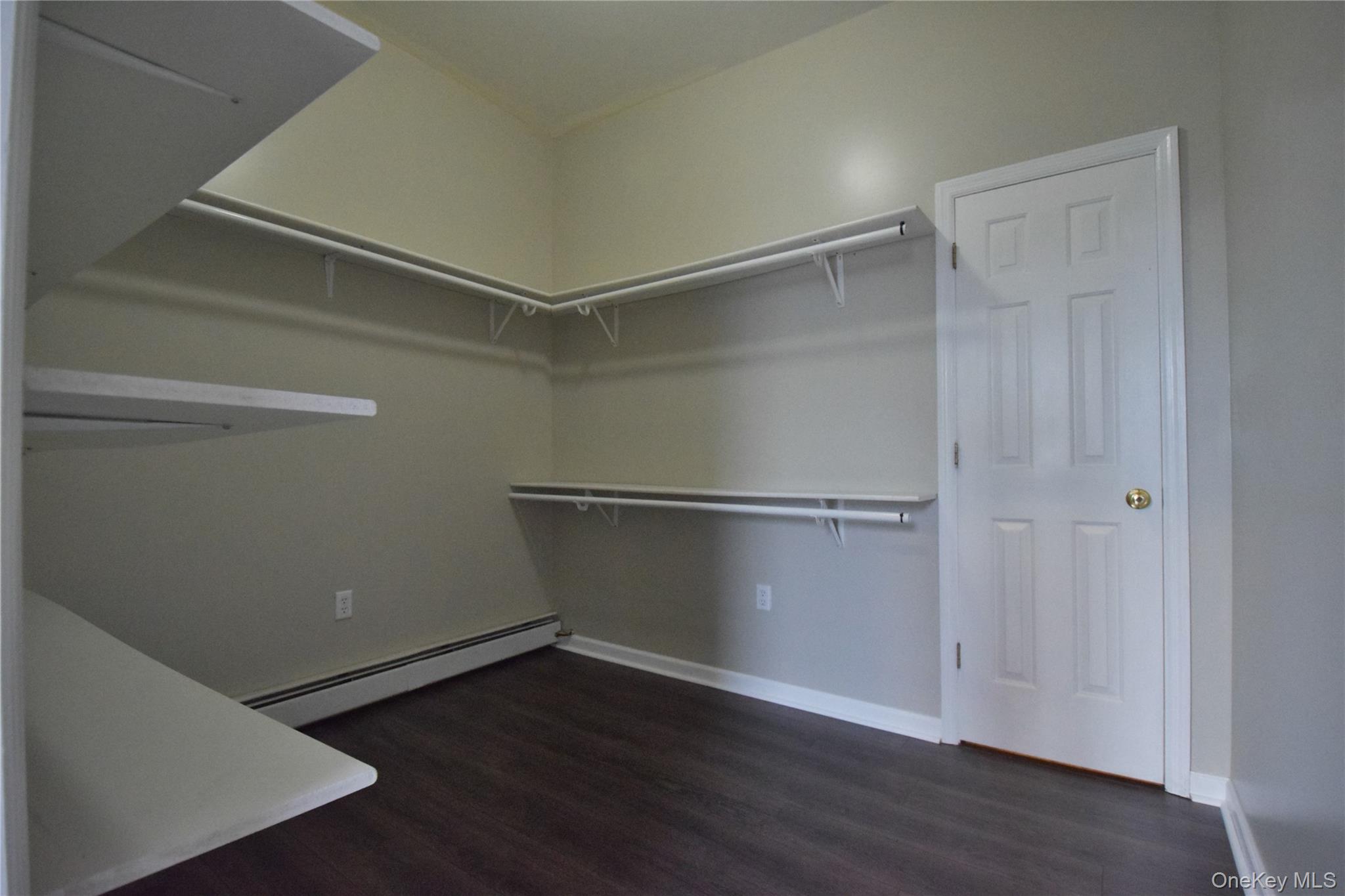 #6 photo, 12 Railroad Avenue, 紐約州 Chester , NY 10918