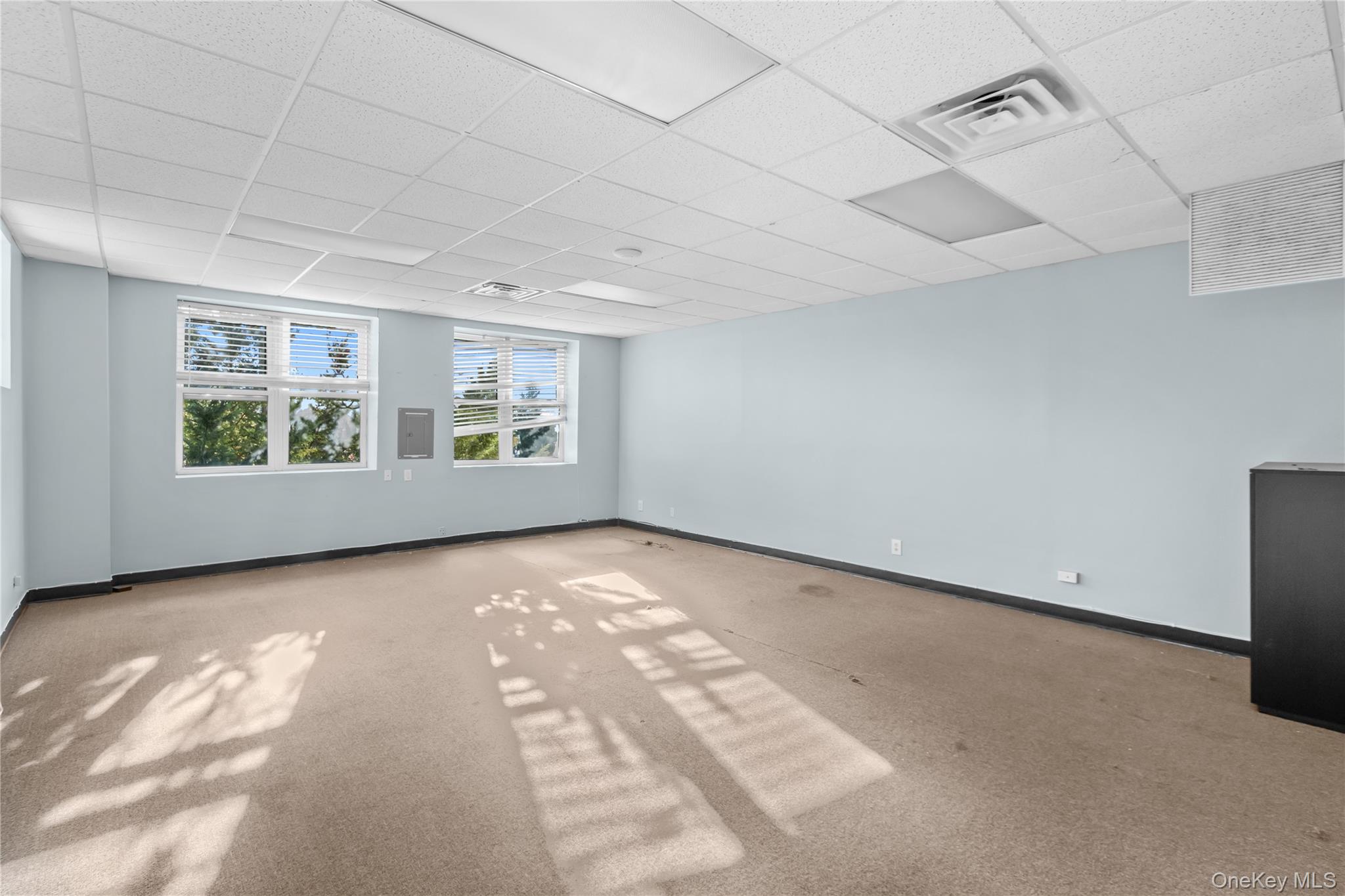 #2 photo, 451-457 Sunrise Highway, 長島 Lynbrook , NY 11563