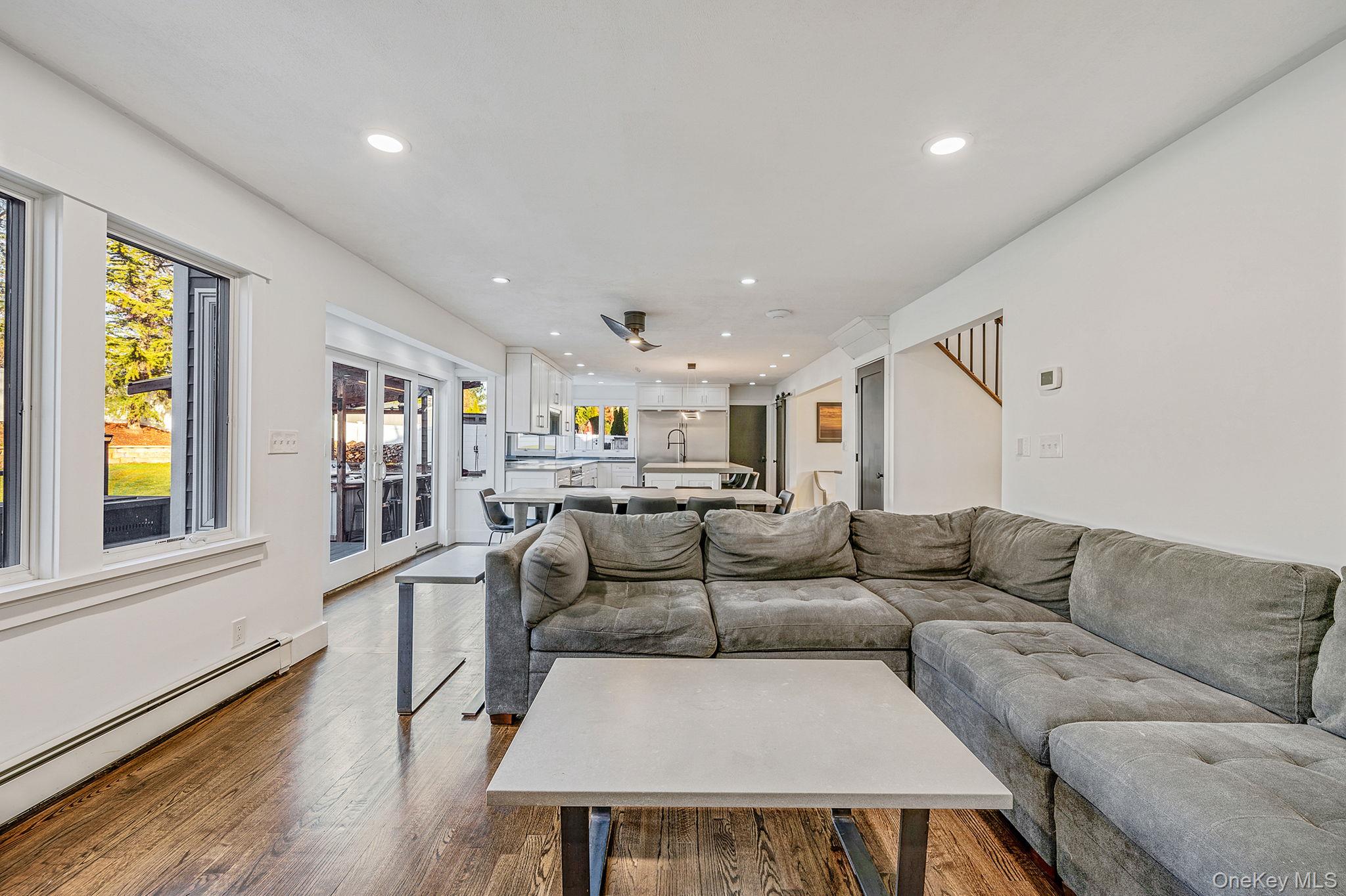 #15 photo, 11 Chivalry Lane, सफ़ोक काउंटी Nesconset , NY 11767