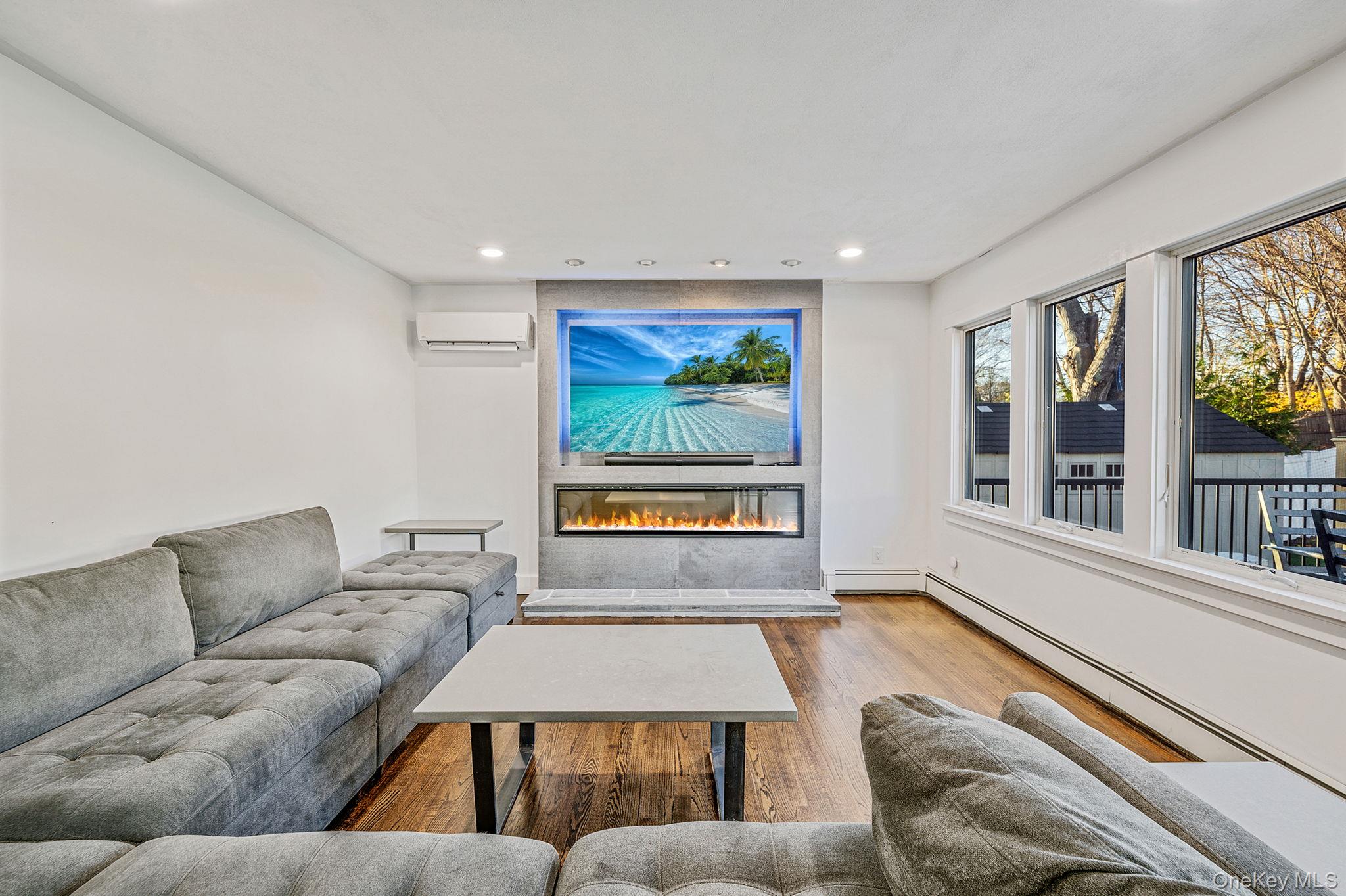 #16 photo, 11 Chivalry Lane, सफ़ोक काउंटी Nesconset , NY 11767