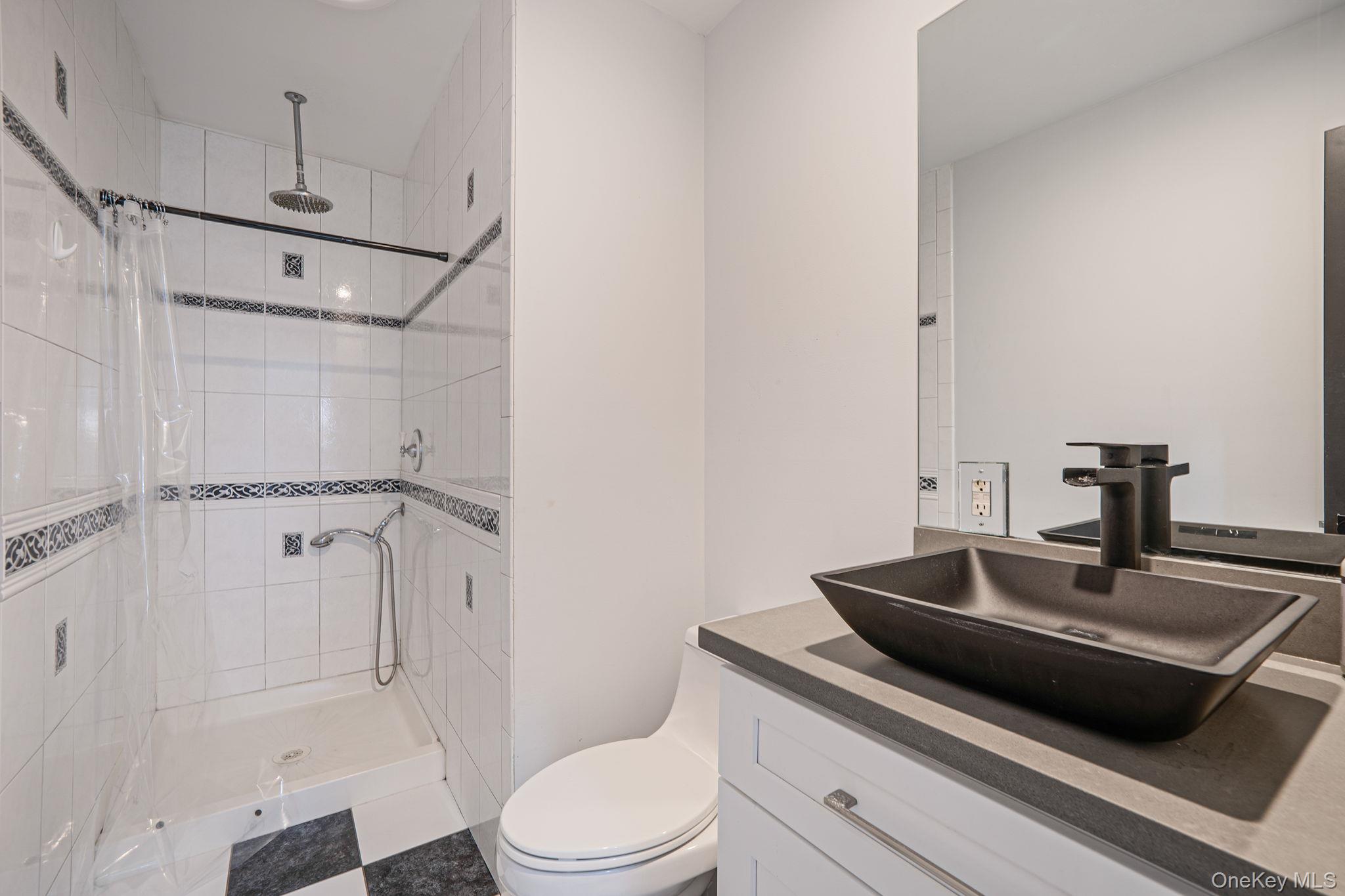 #17 photo, 11 Chivalry Lane, सफ़ोक काउंटी Nesconset , NY 11767