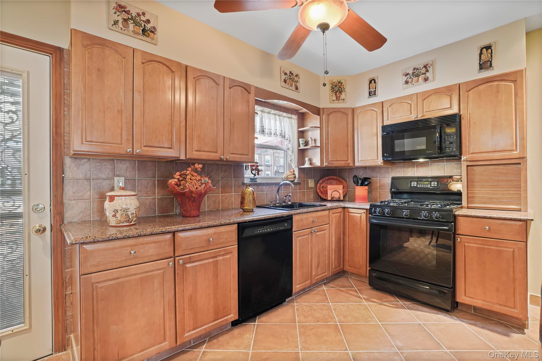 #6 photo, 6161 79th Street, Middle Village , NY 11379