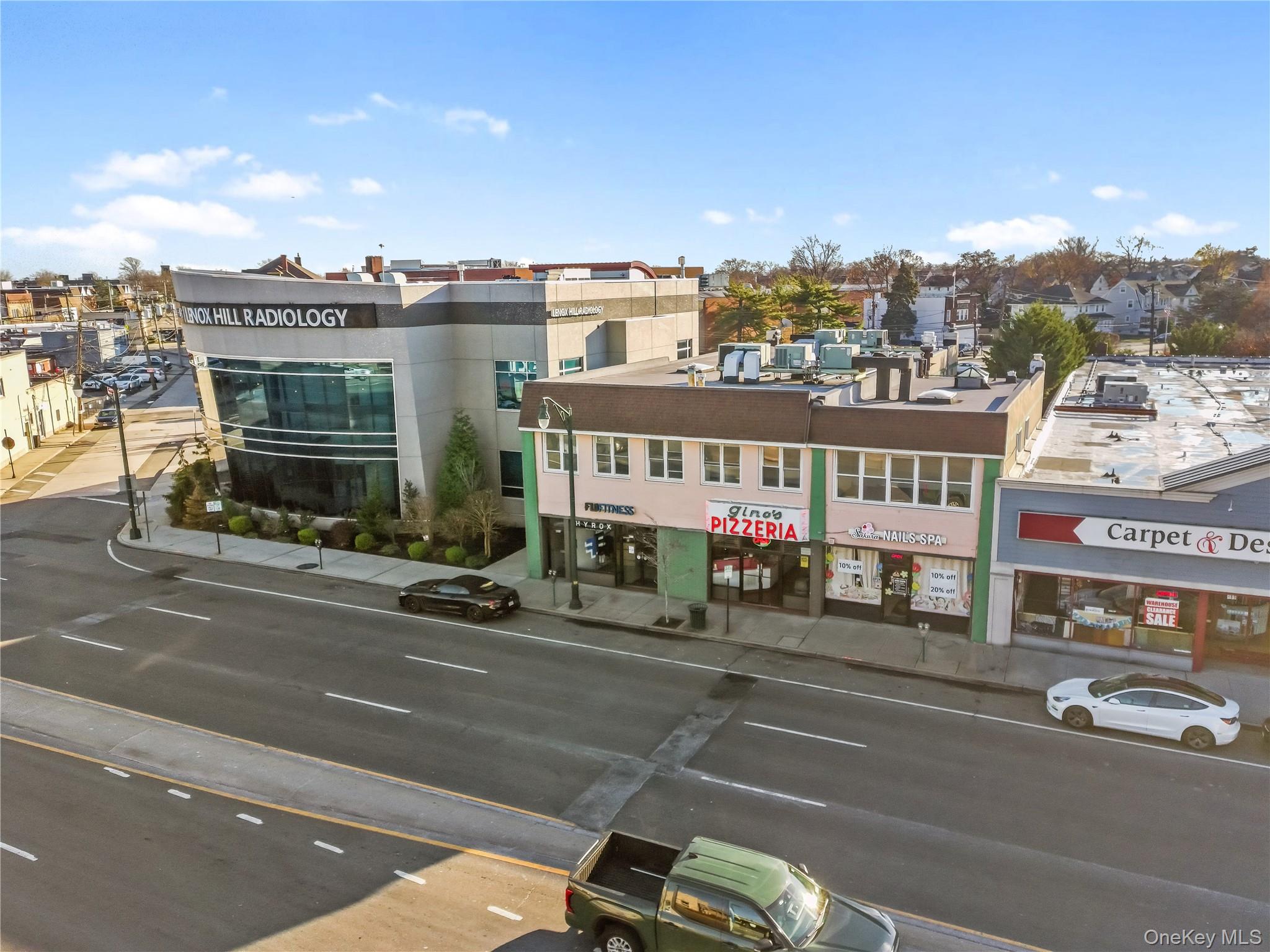 #1 photo, 451-457 Sunrise Highway, 長島 Lynbrook , NY 11563