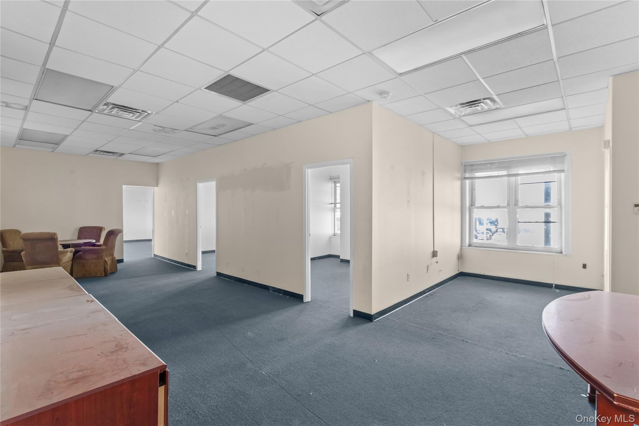 #2 photo, 451-457 Sunrise Highway, 長島 Lynbrook , NY 11563