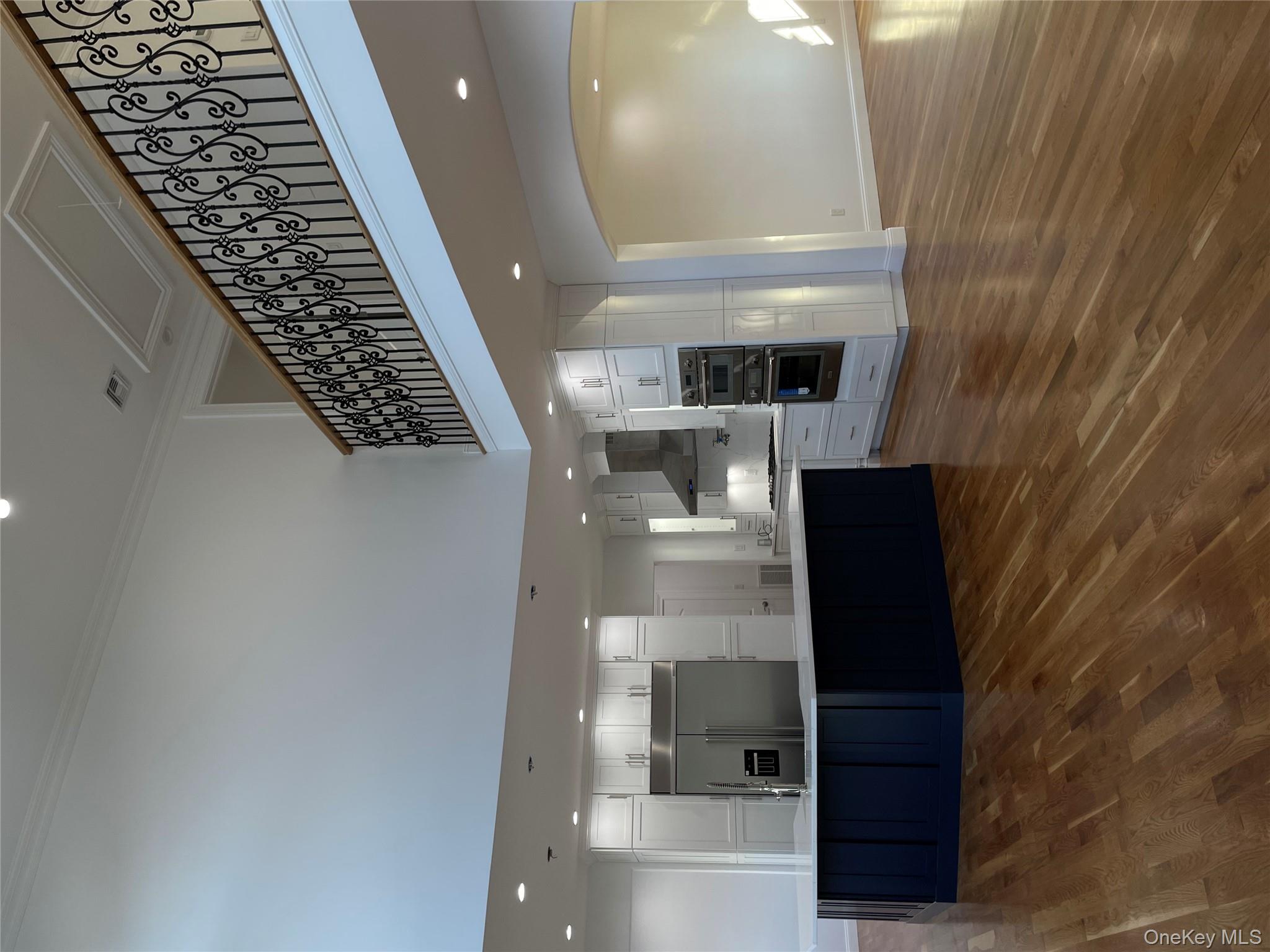 #8 photo, 582 Gaynor Place, नासाउ काउंटी West Hempstead , NY 11552