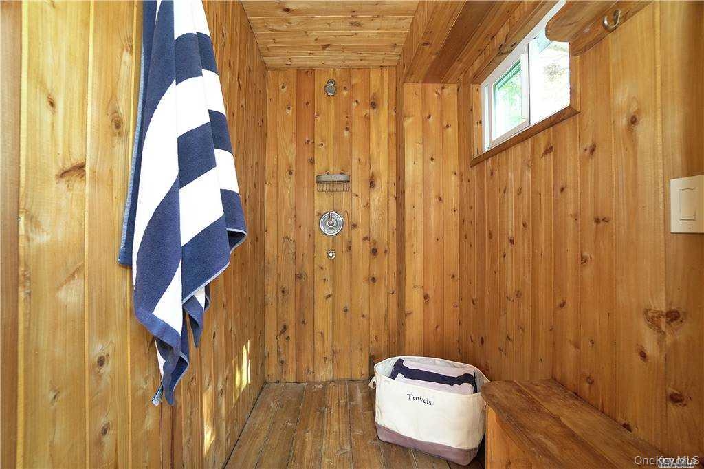 #12 photo, 215 Roosevelt Boulevard, Long Beach , NY 11561