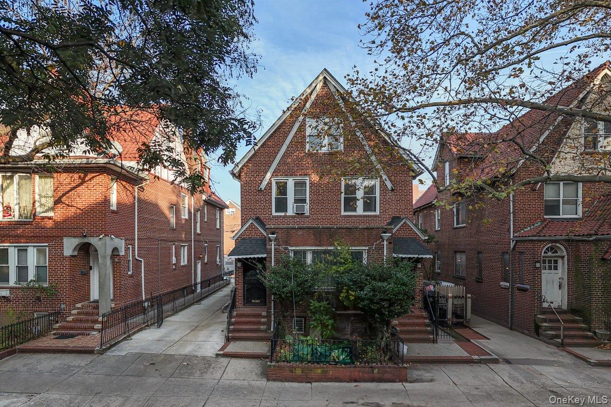 #2 photo, 33-43 83 Street, 皇后區 Jackson Heights , NY 11372