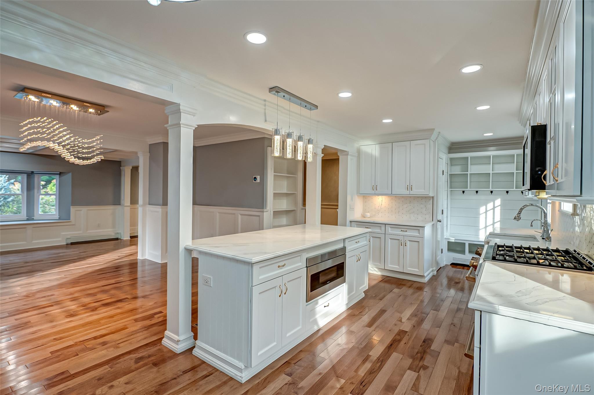 #17 photo, 850 Saint Johnland Road, 東長島 Kings Park , NY 11754