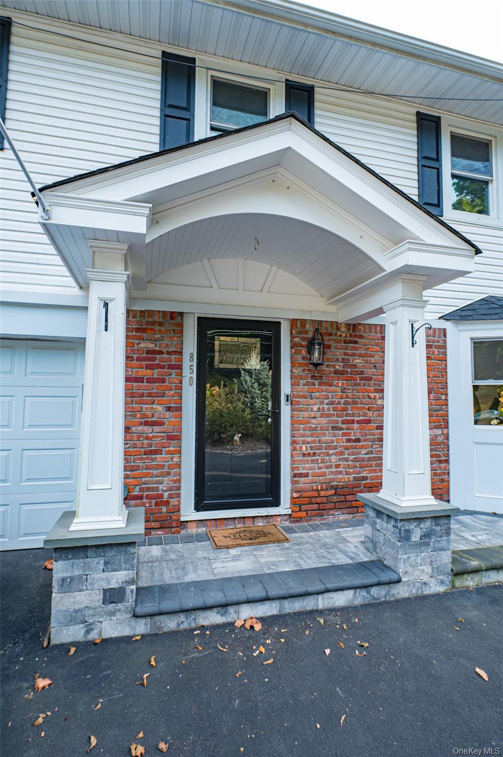 #3 photo, 850 Saint Johnland Road, 東長島 Kings Park , NY 11754