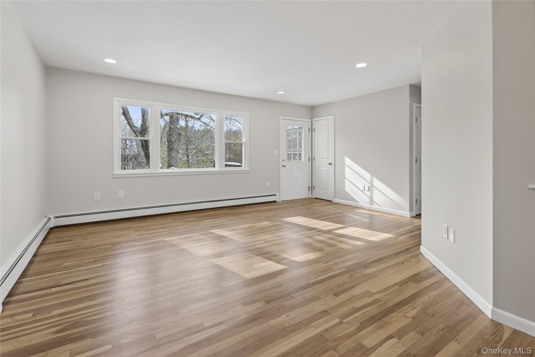 #11 photo, 676-678 Oak Summit Road, 紐約州 Millbrook , NY 12545