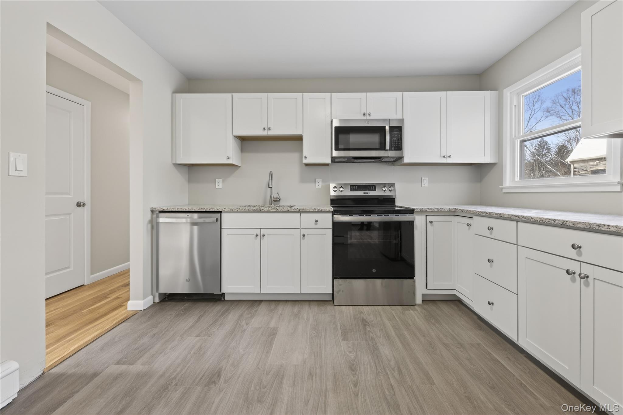 #4 photo, 676-678 Oak Summit Road, 紐約州 Millbrook , NY 12545