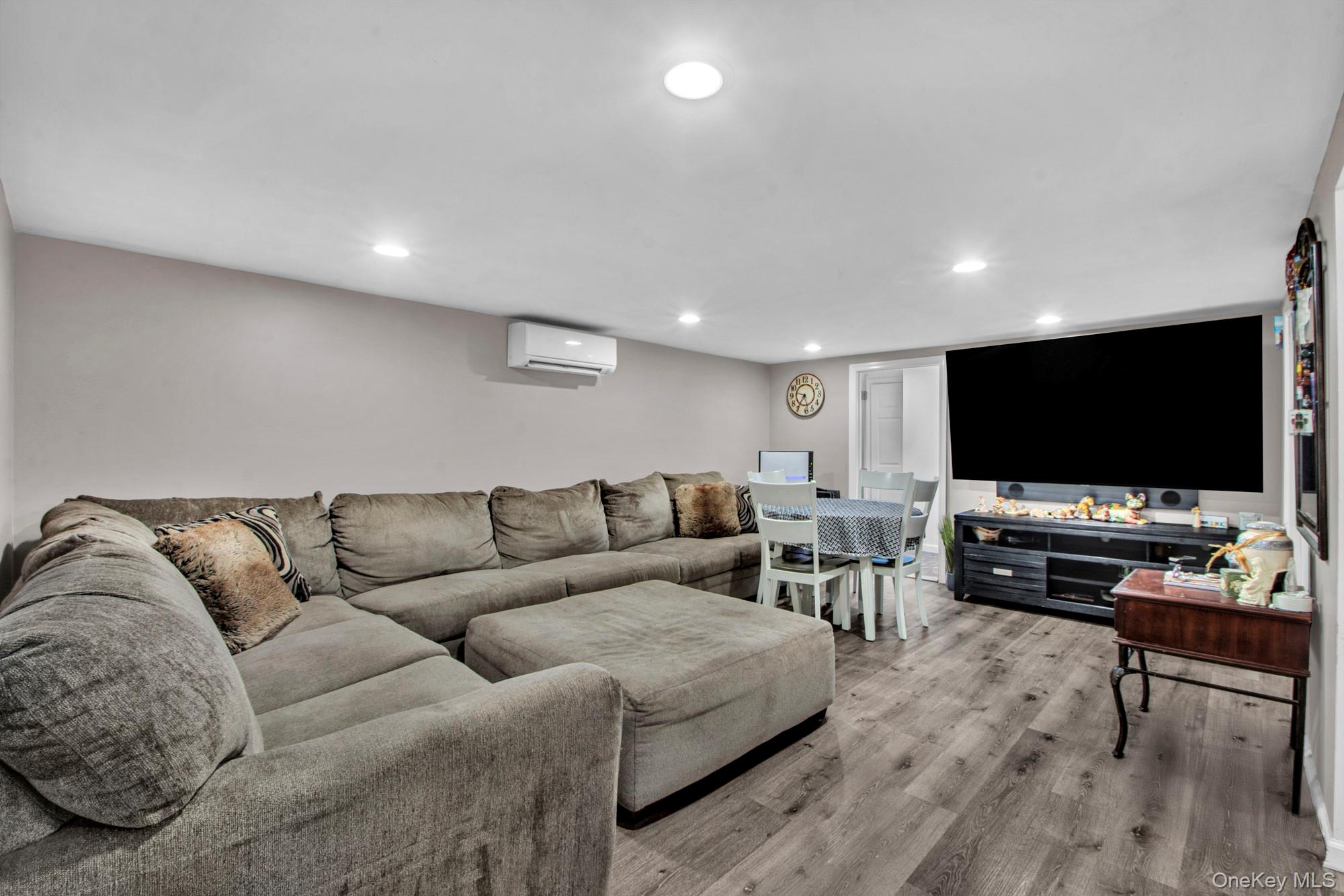 #17 photo, 78 Redwood Lane, 長島 Massapequa Park , NY 11762