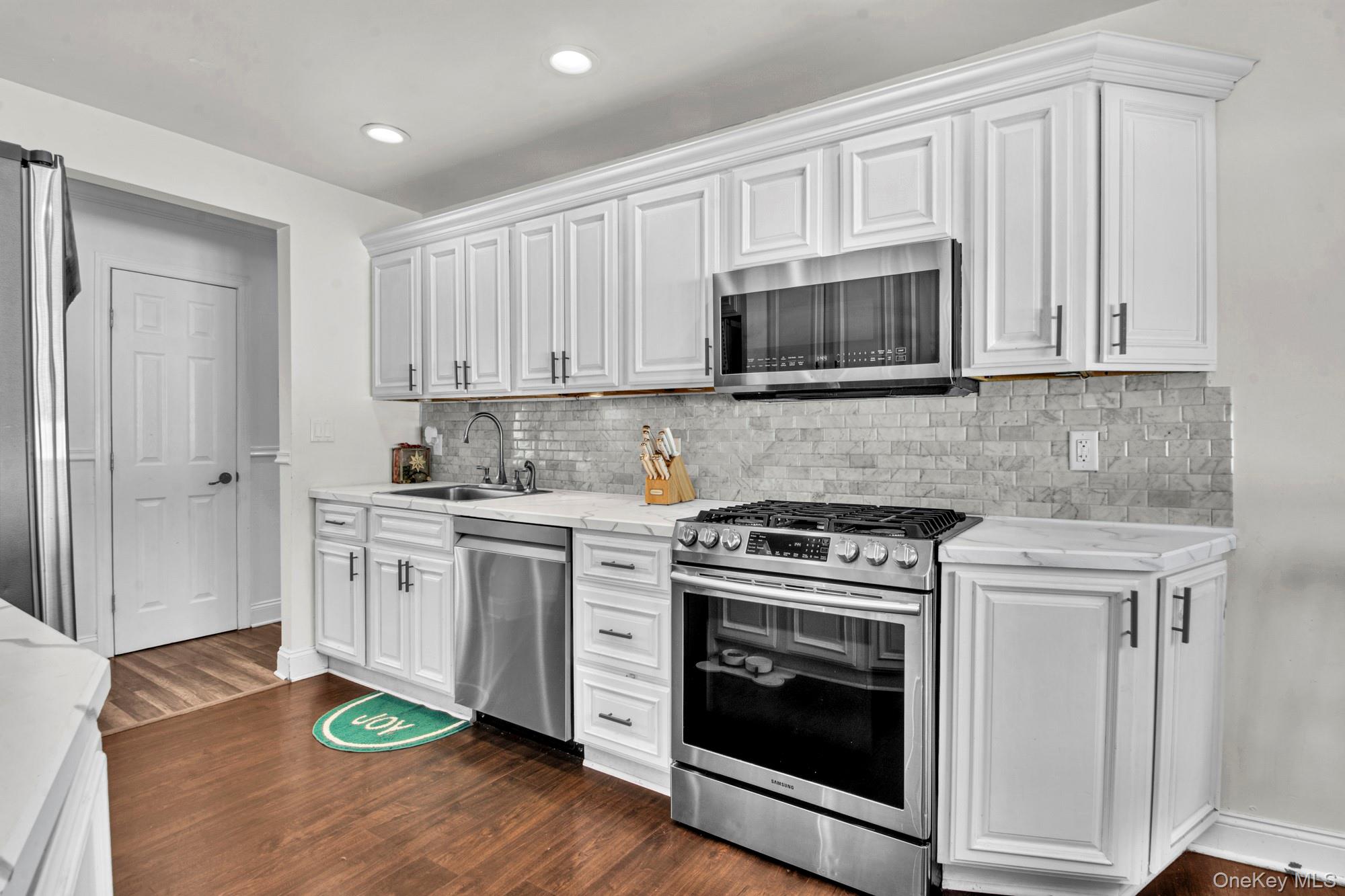 #7 photo, 78 Redwood Lane, 長島 Massapequa Park , NY 11762