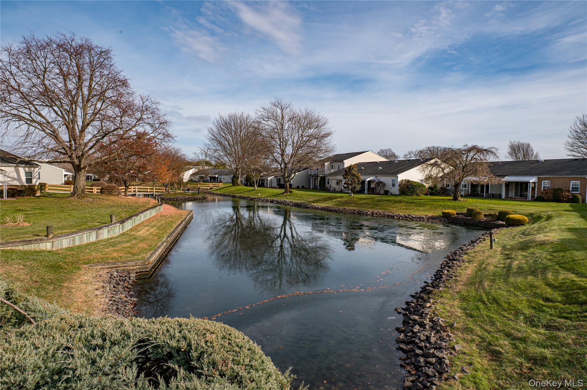 #19 photo, 118 Harbor, Amityville , NY 11701