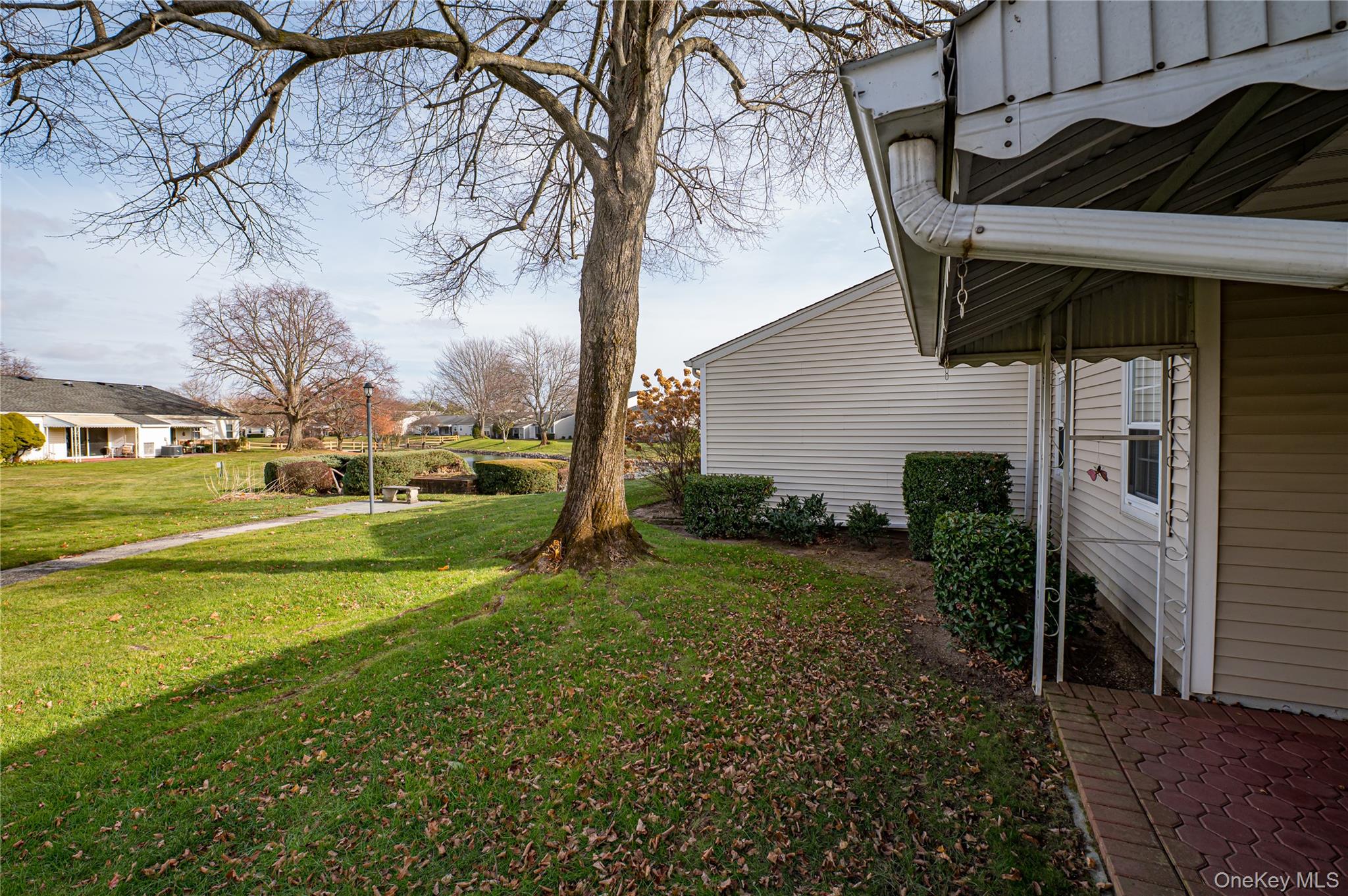 #4 photo, 118 Harbor, Amityville , NY 11701